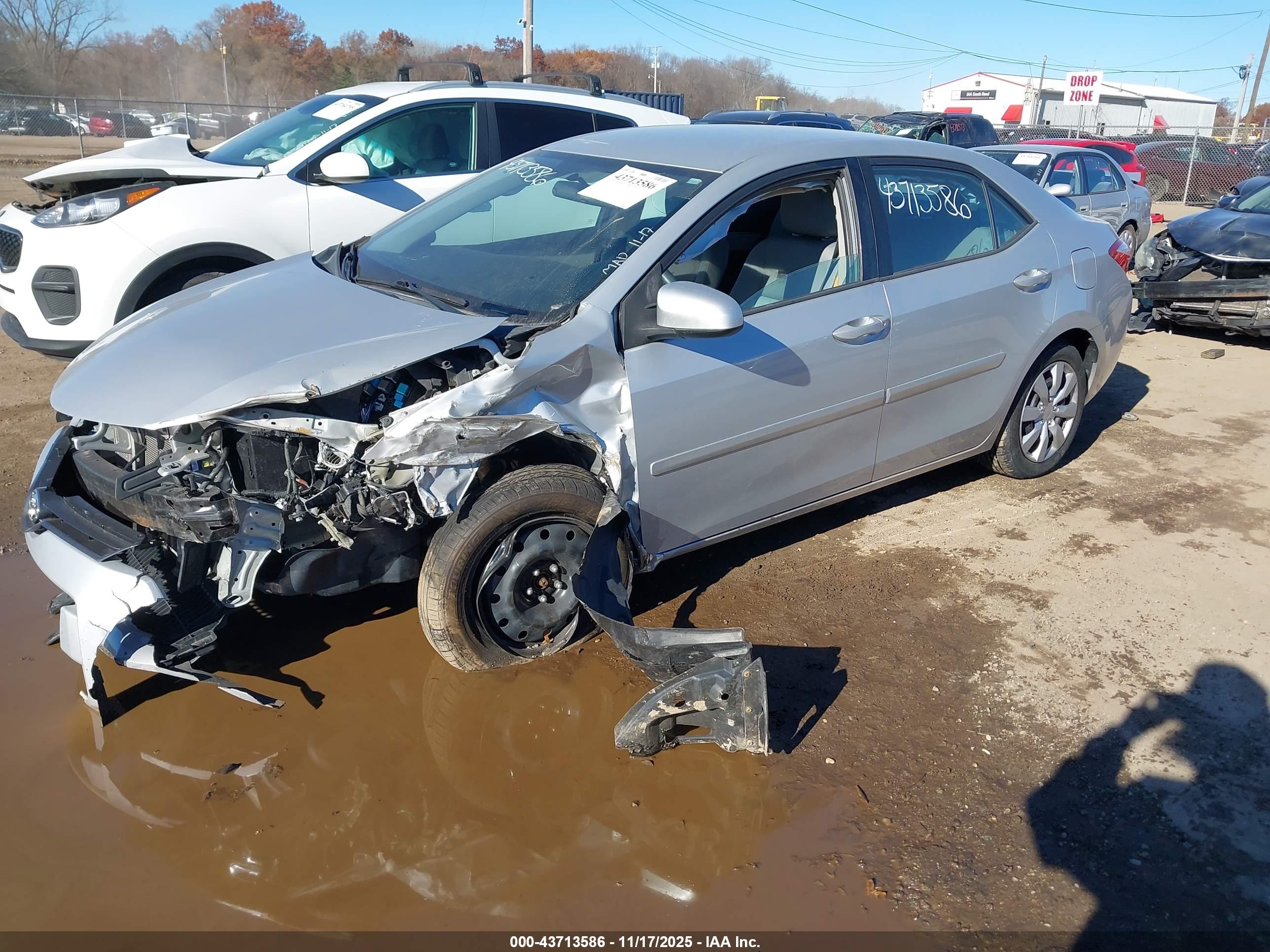 TOYOTA COROLLA image 2