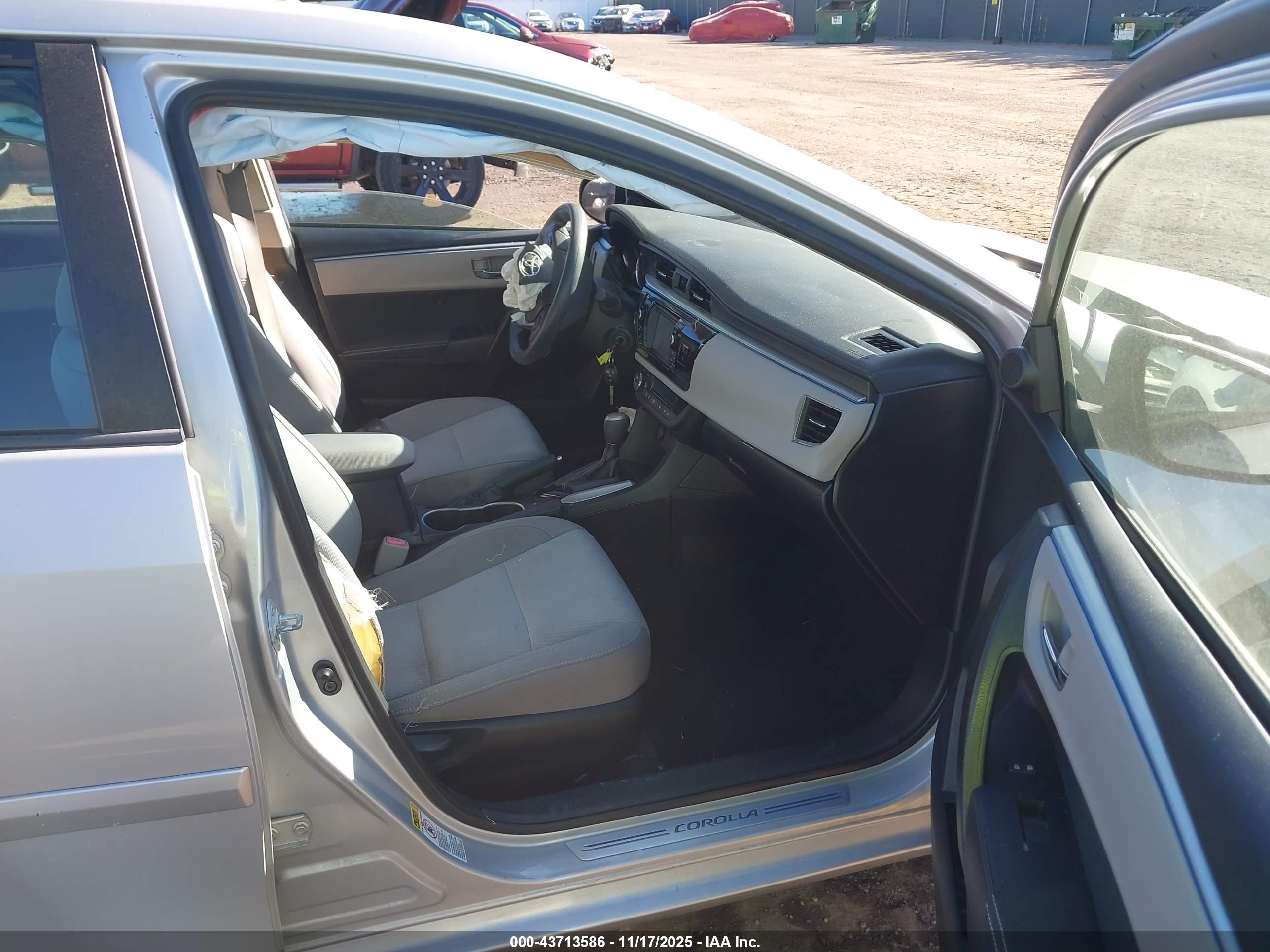 TOYOTA COROLLA image 5