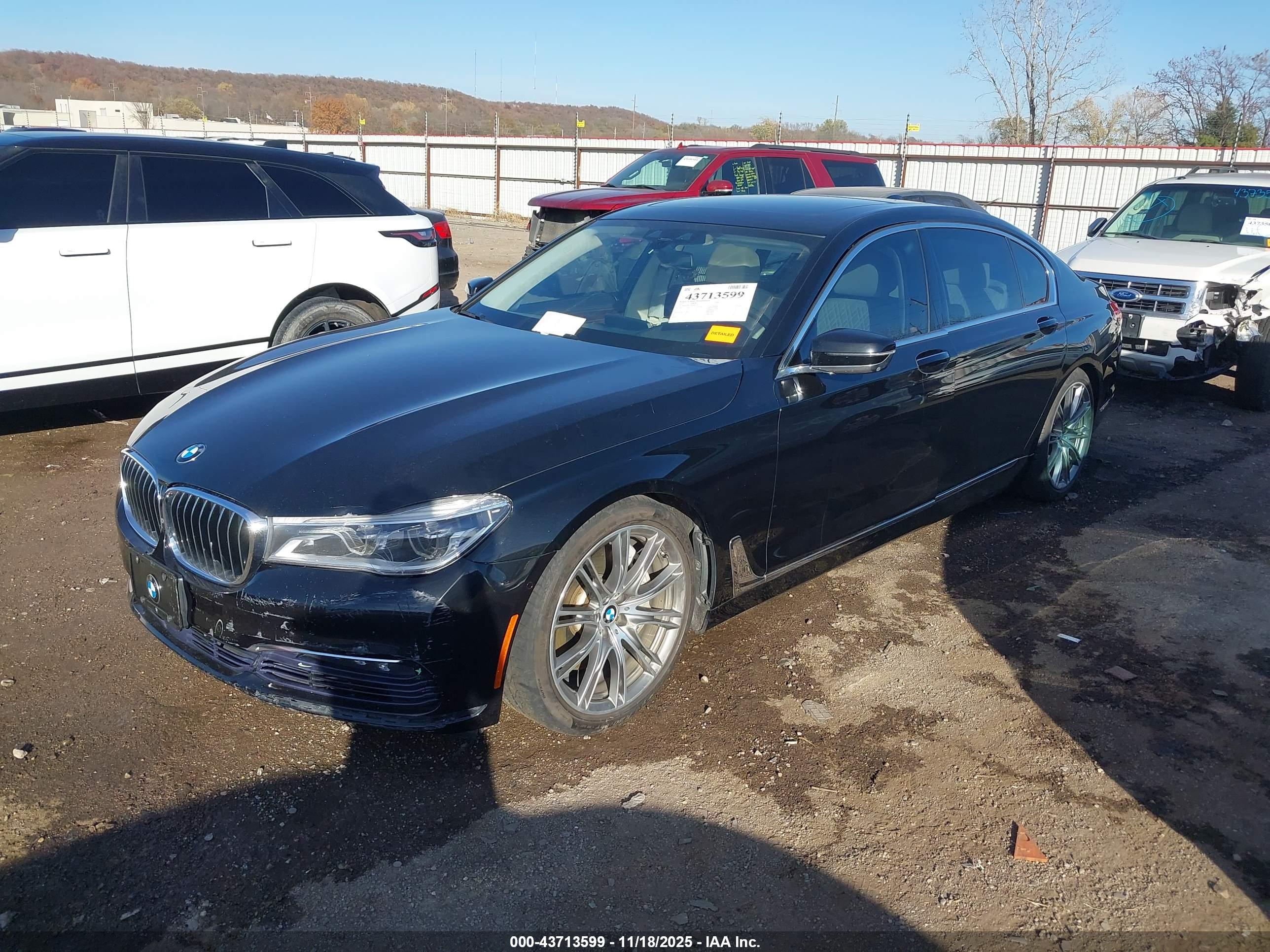 BMW 750I image 2