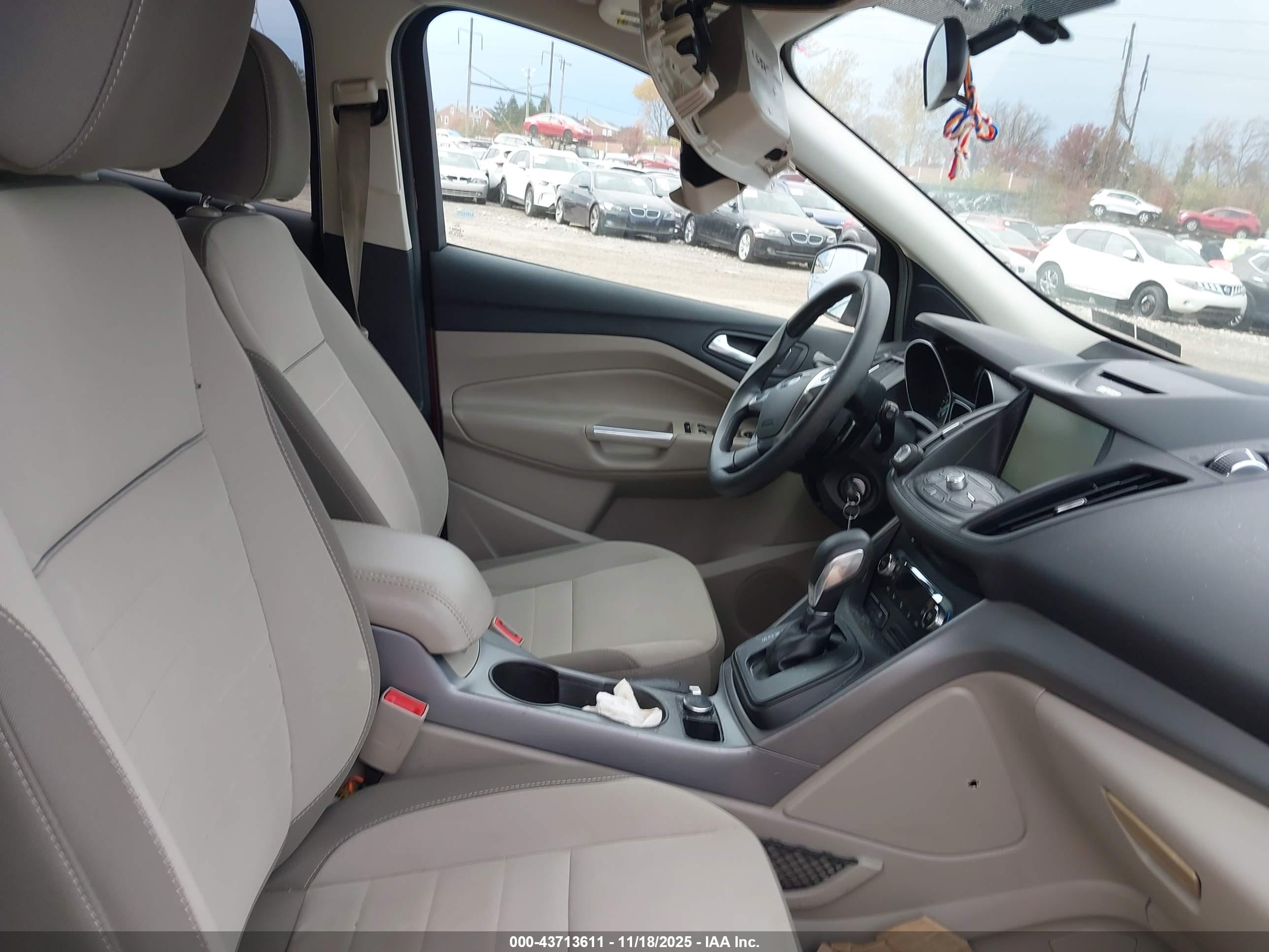 FORD ESCAPE image 5