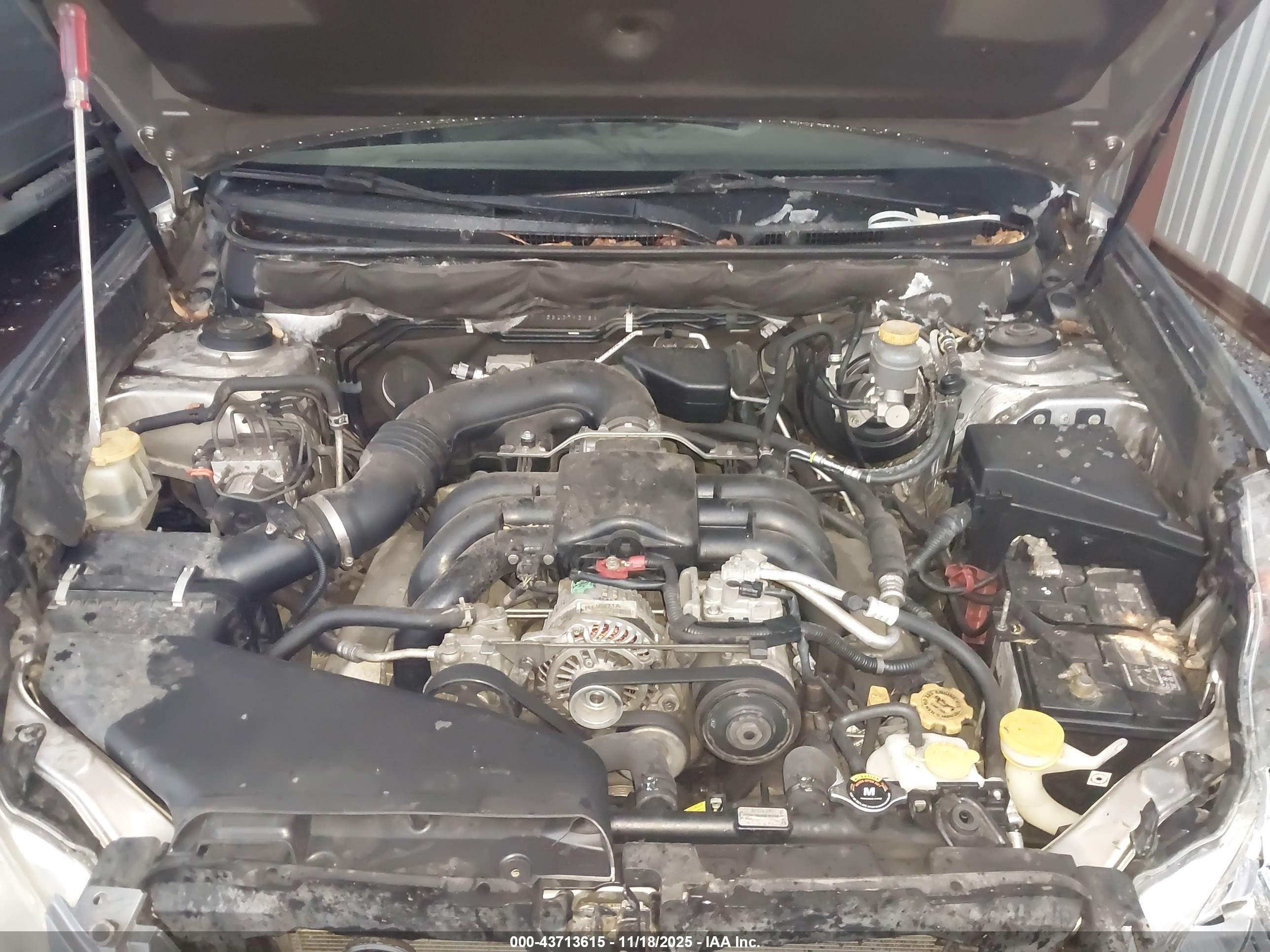 SUBARU OUTBACK image 10