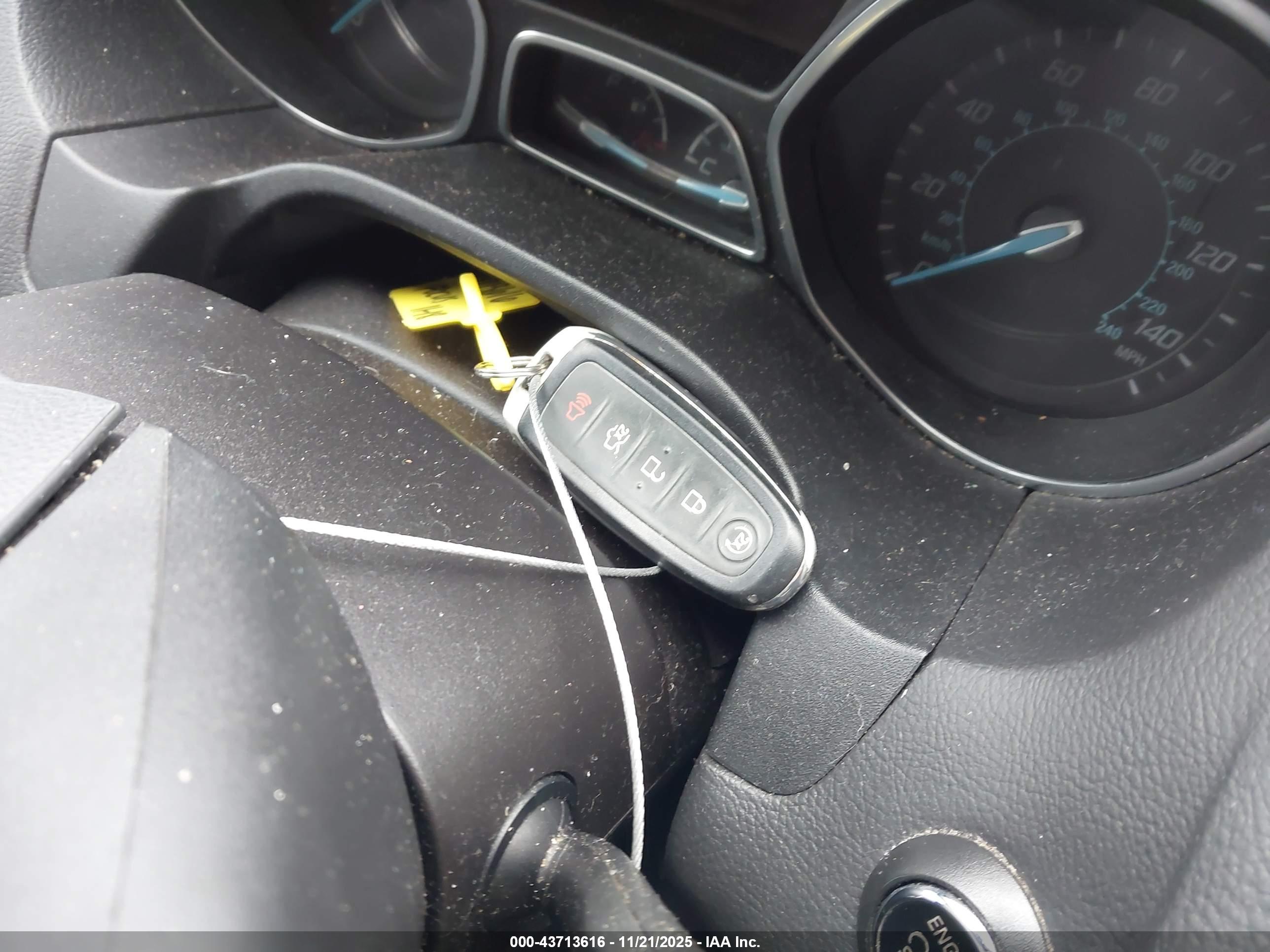 FORD FOCUS image 11