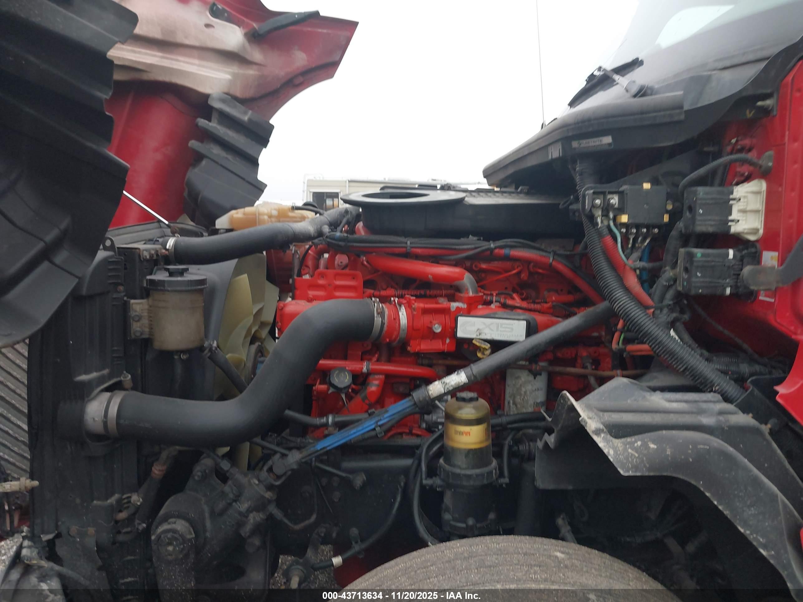 INTERNATIONAL LT image 10
