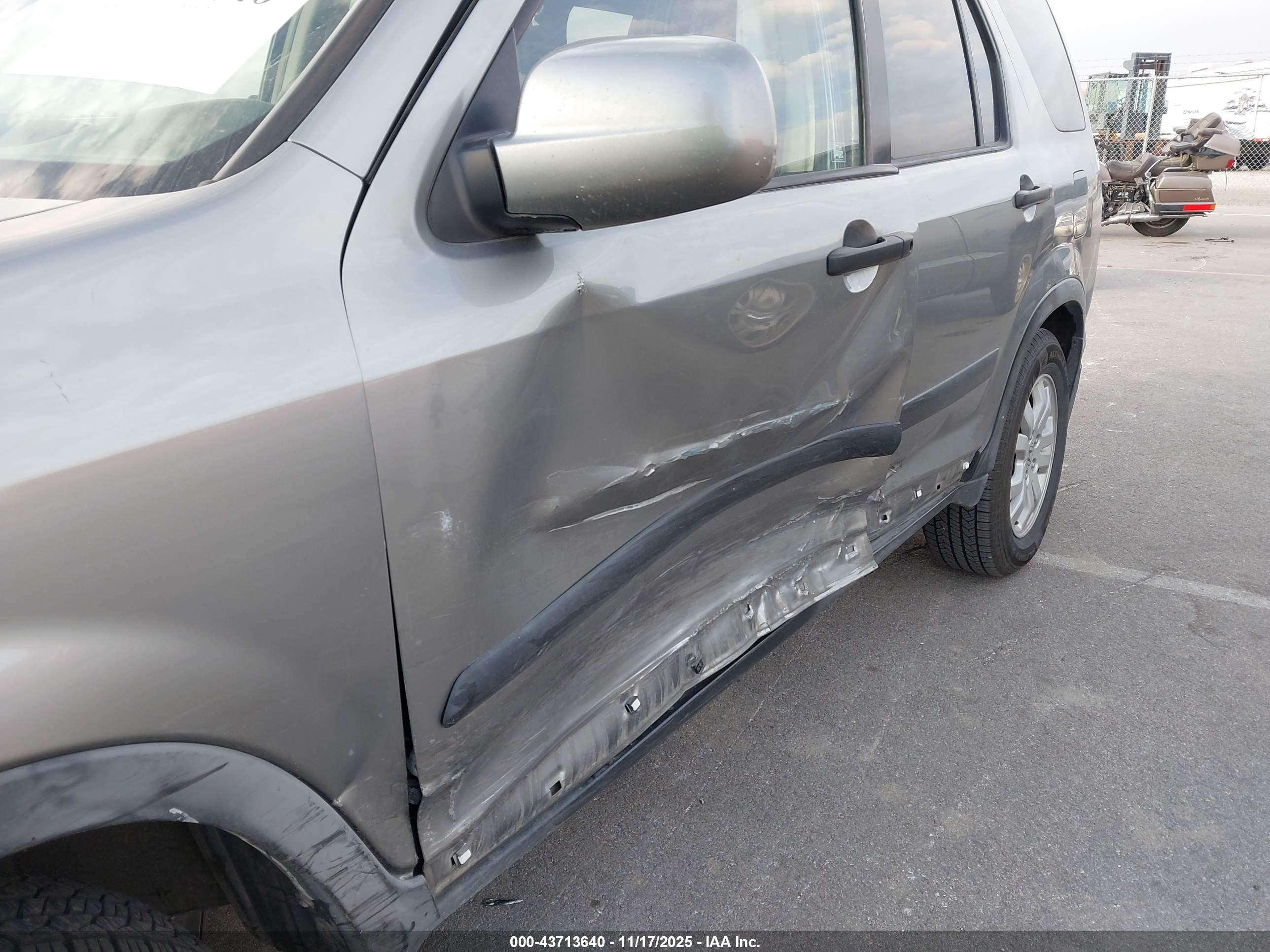 HONDA CR-V image 6