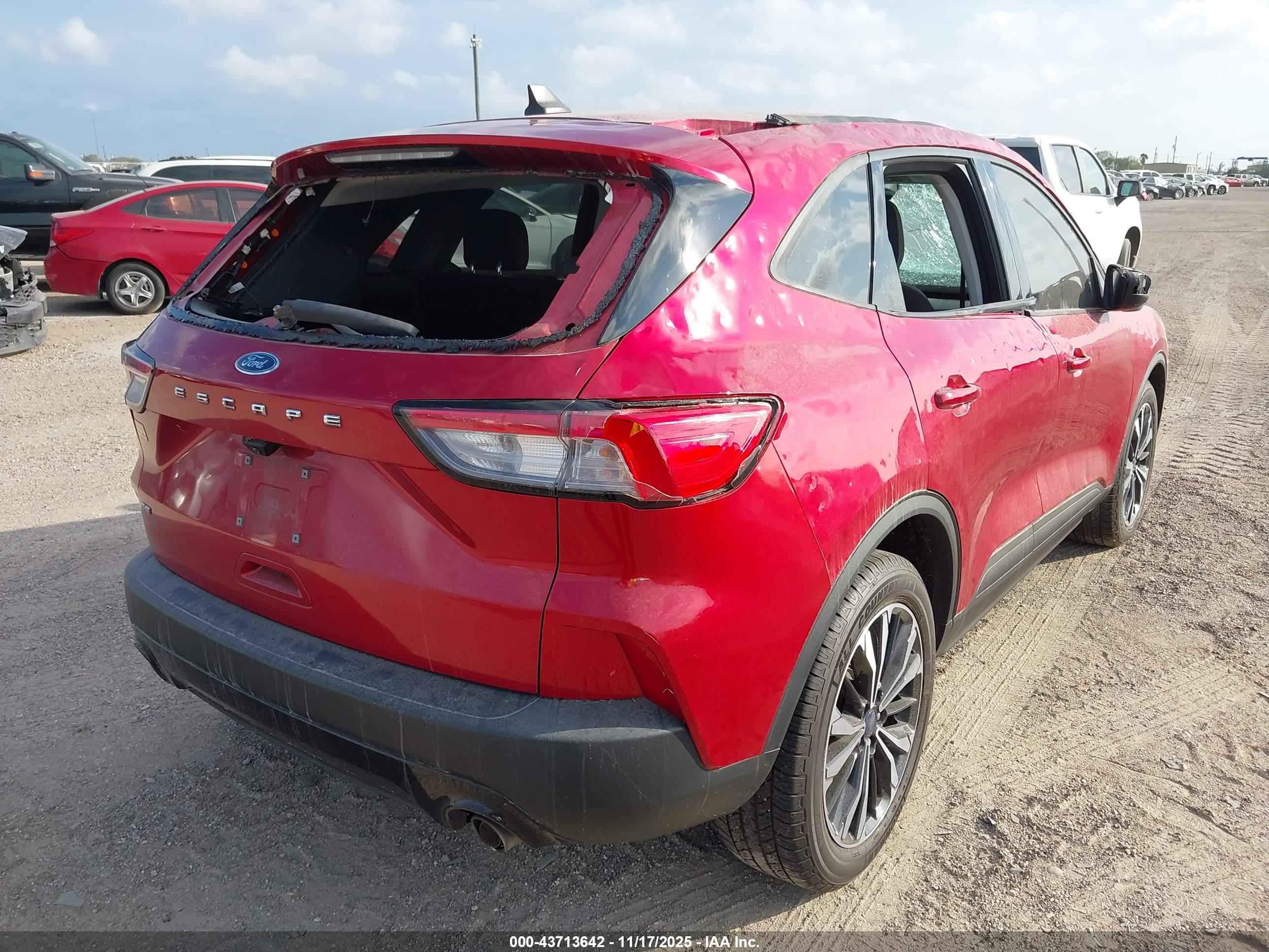 FORD ESCAPE image 4