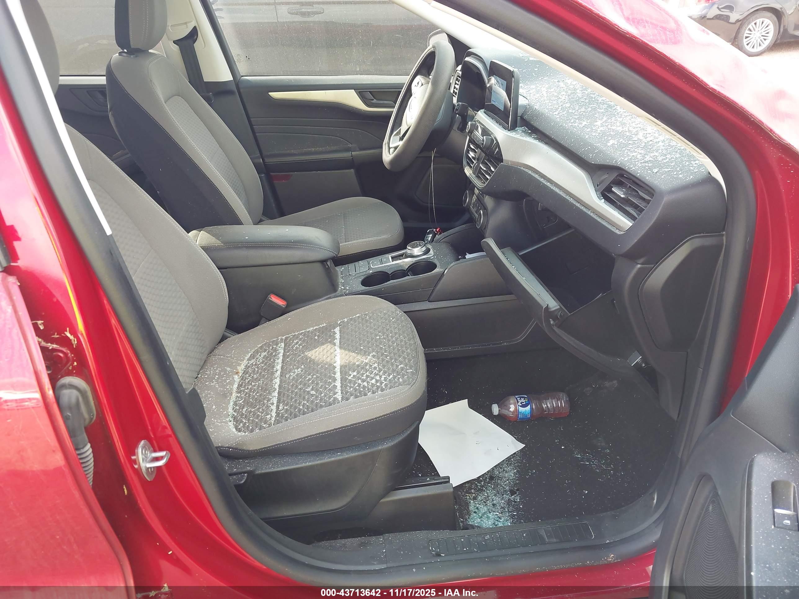 FORD ESCAPE image 5