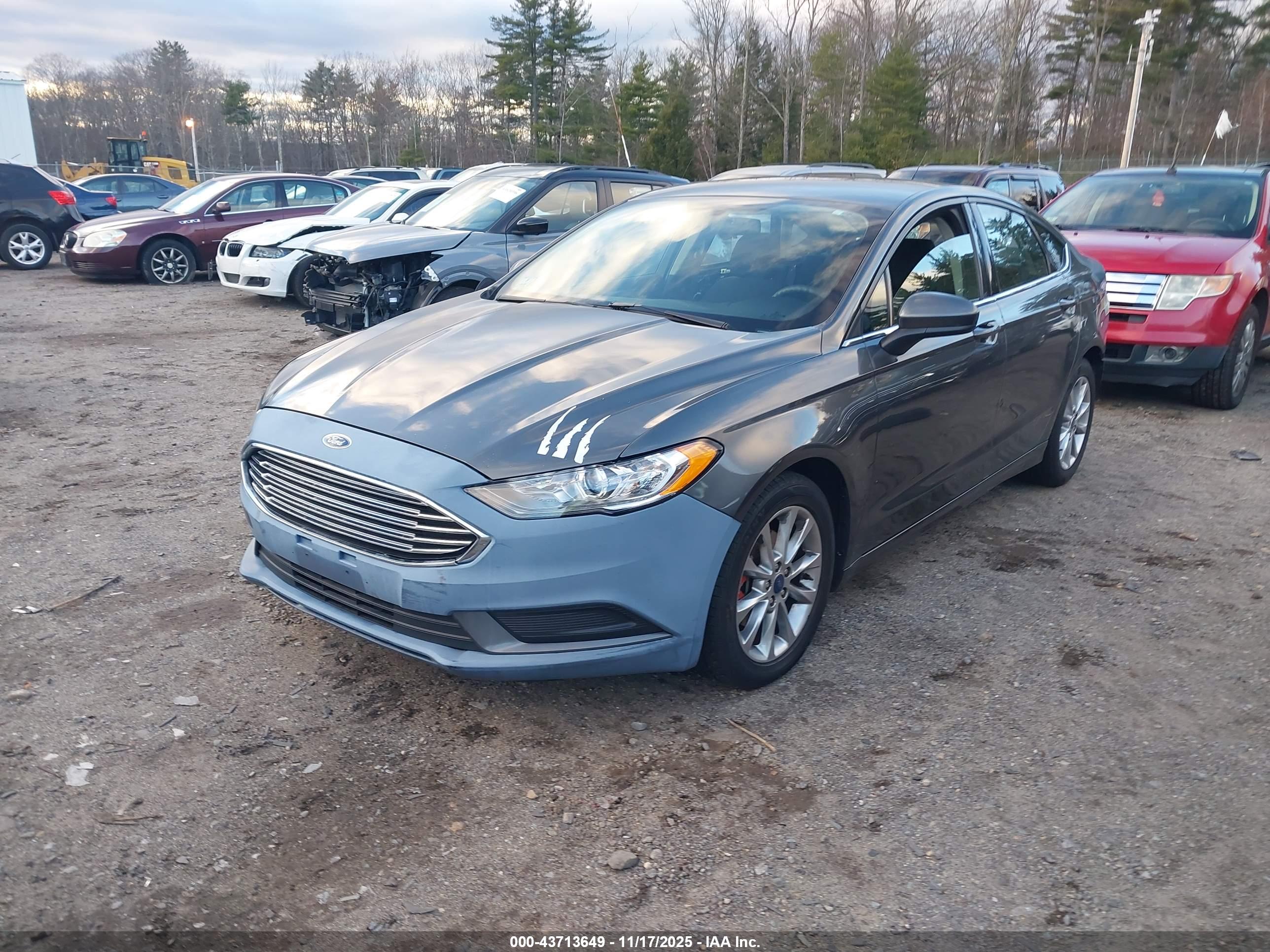 FORD FUSION image 2