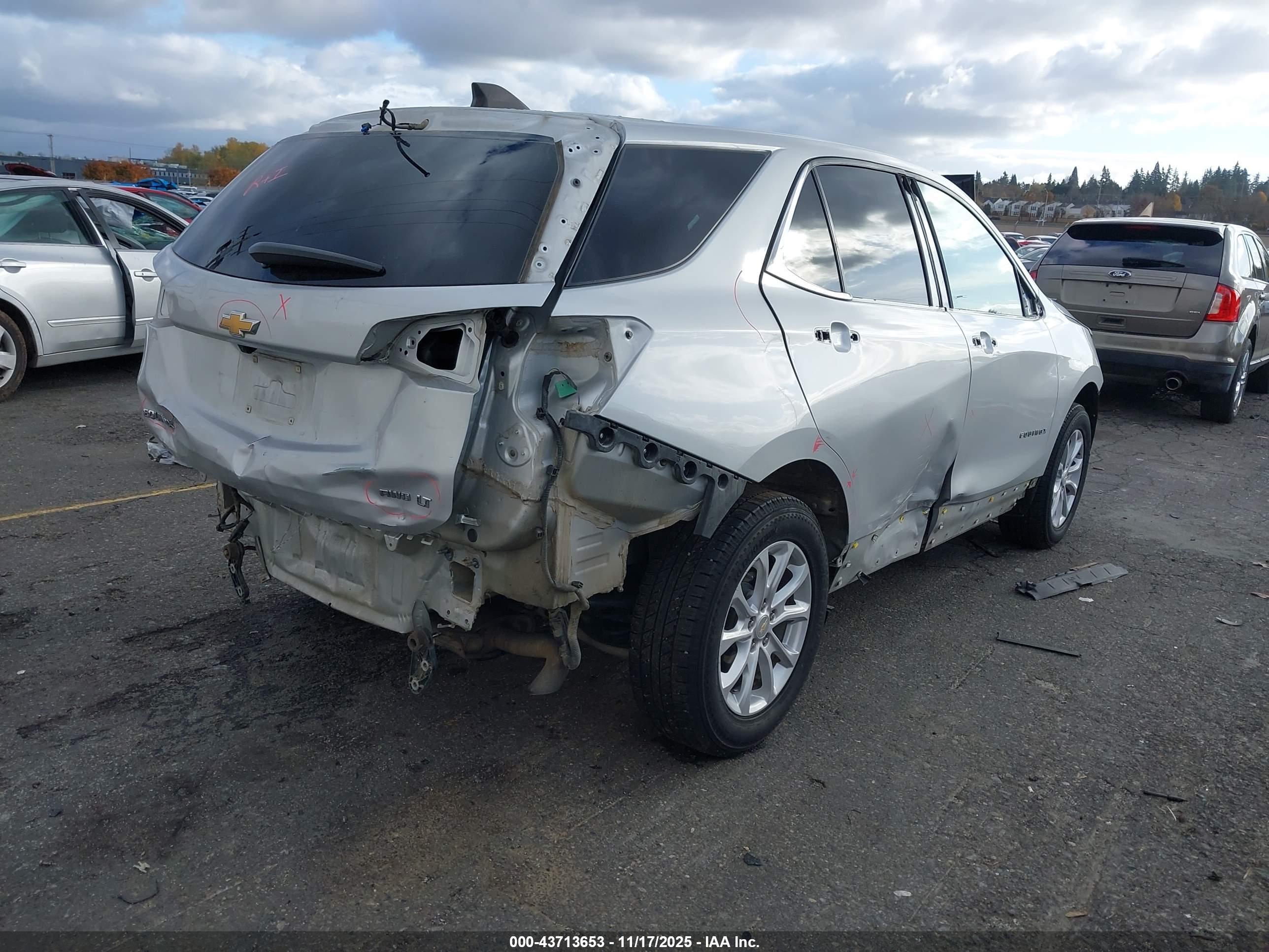 CHEVROLET EQUINOX image 4