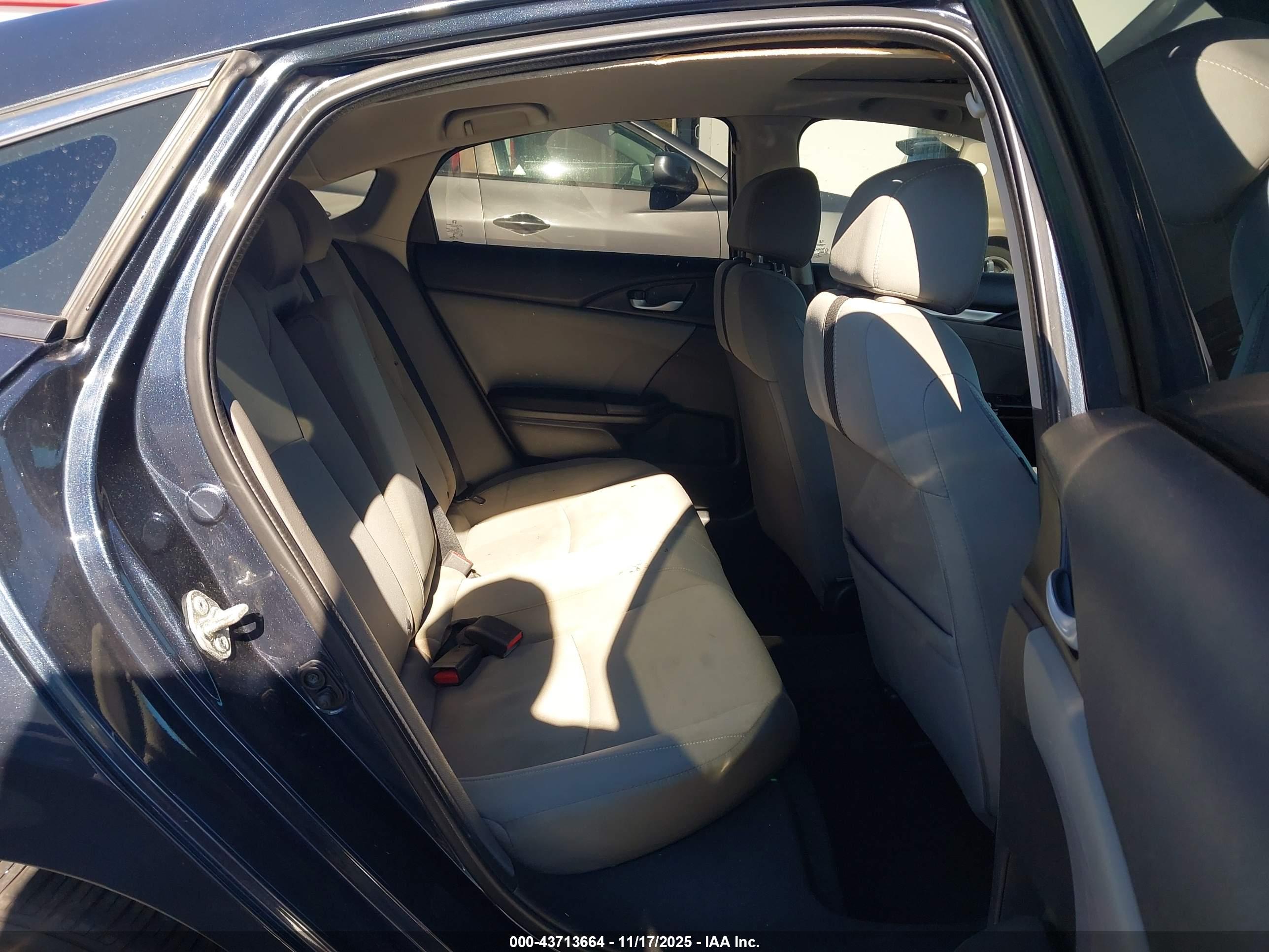 HONDA CIVIC image 8