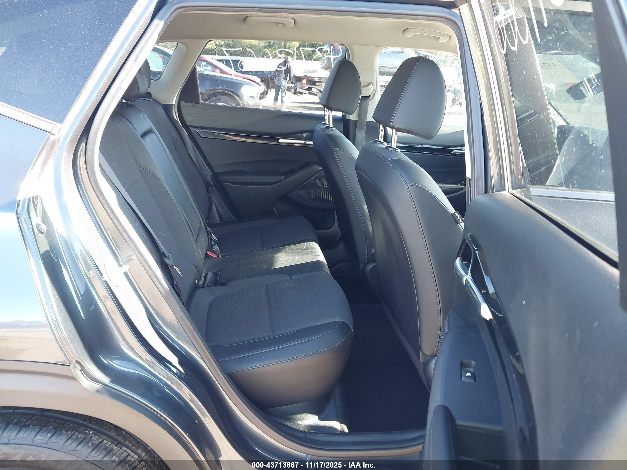 KIA SELTOS image 8