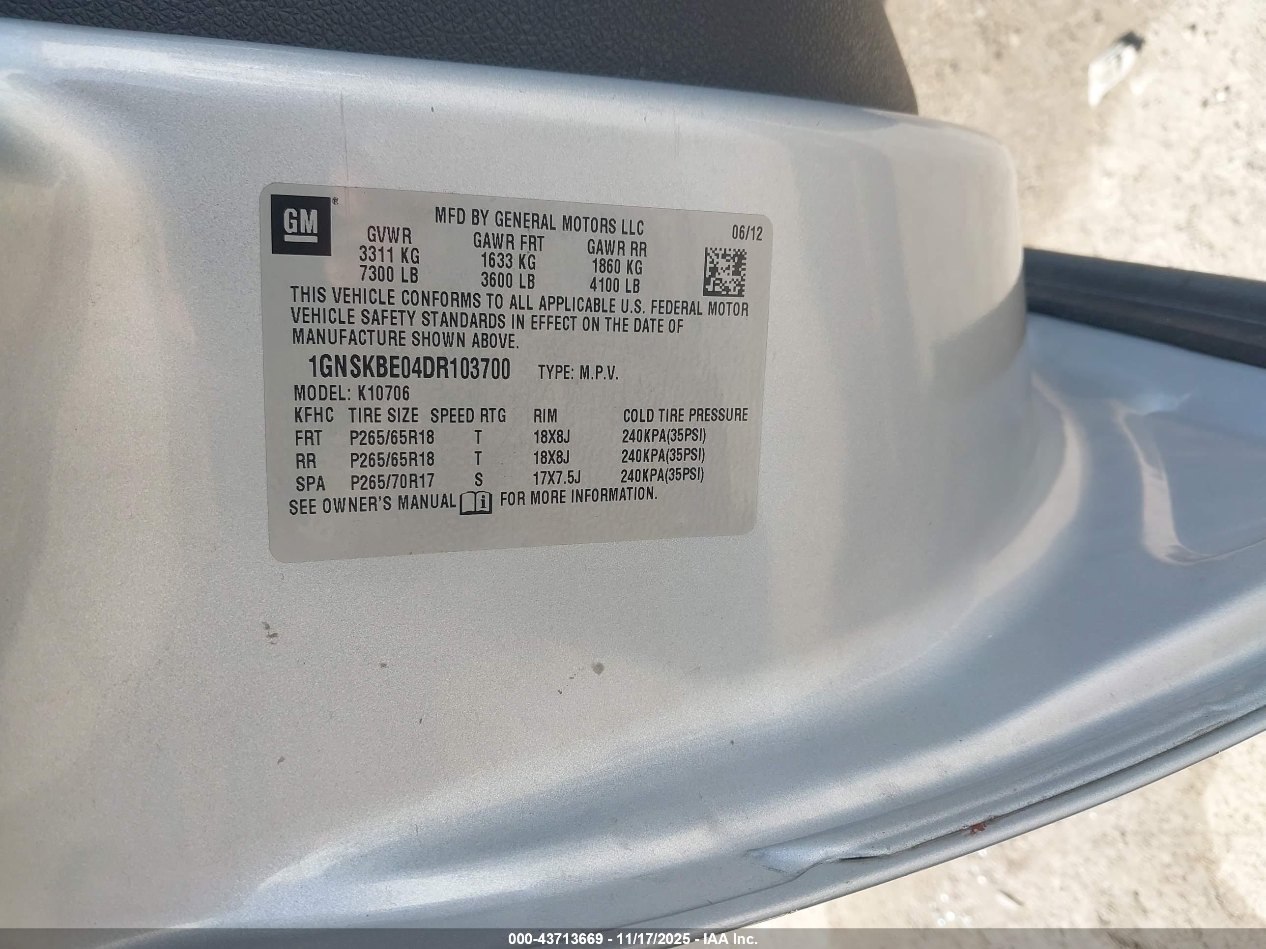 CHEVROLET TAHOE image 9