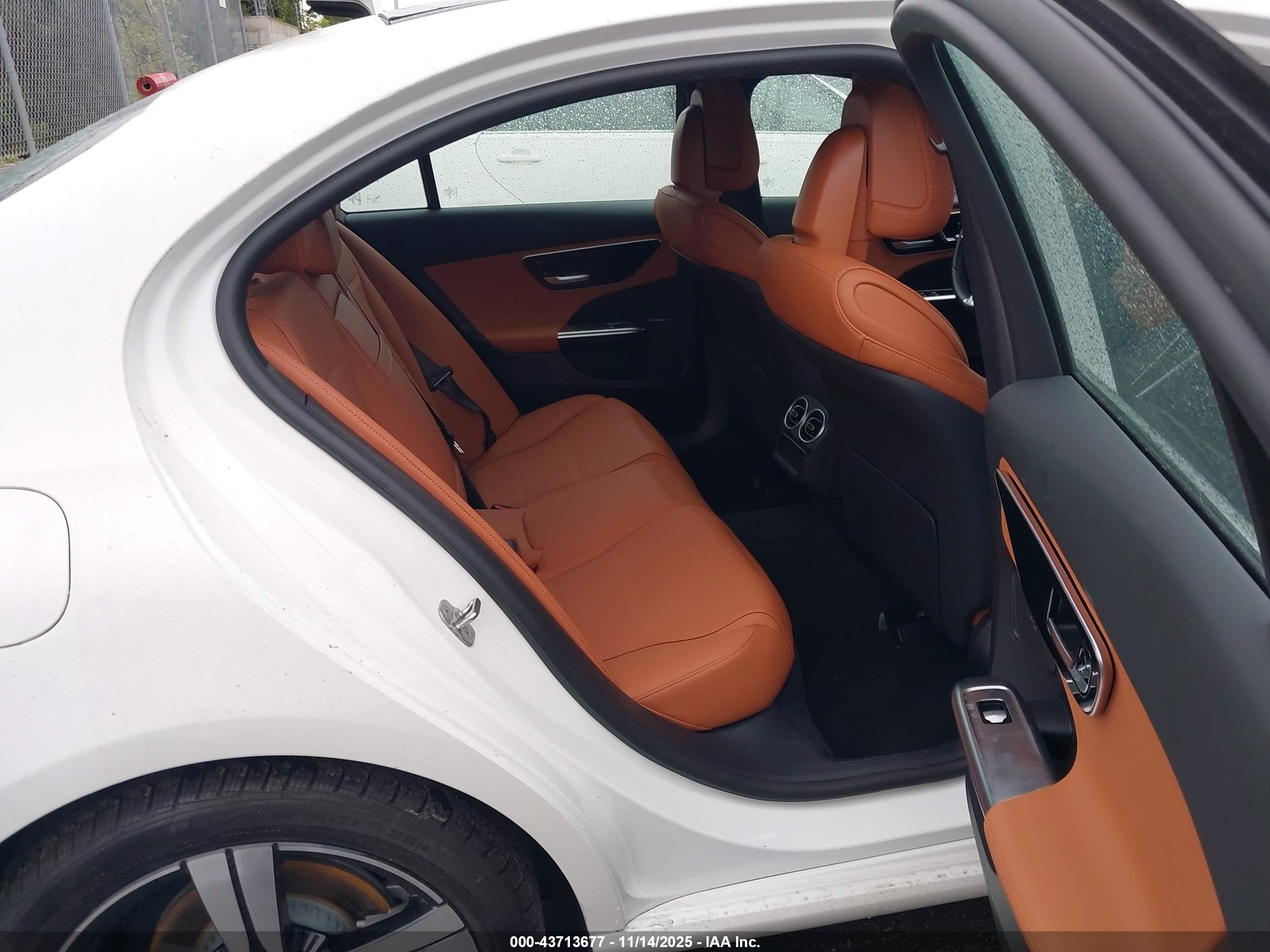 MERCEDES-BENZ C image 8