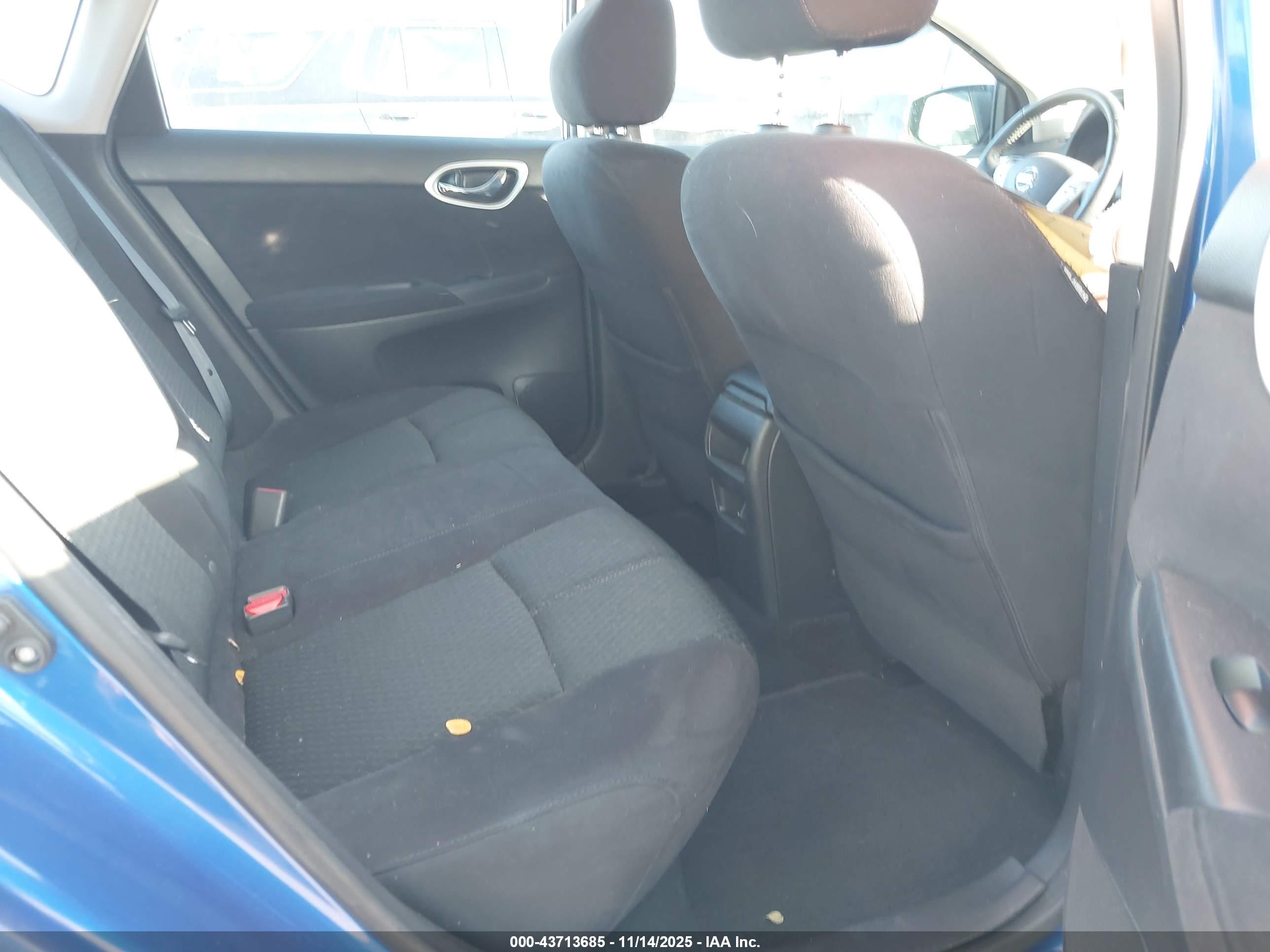 NISSAN SENTRA image 8