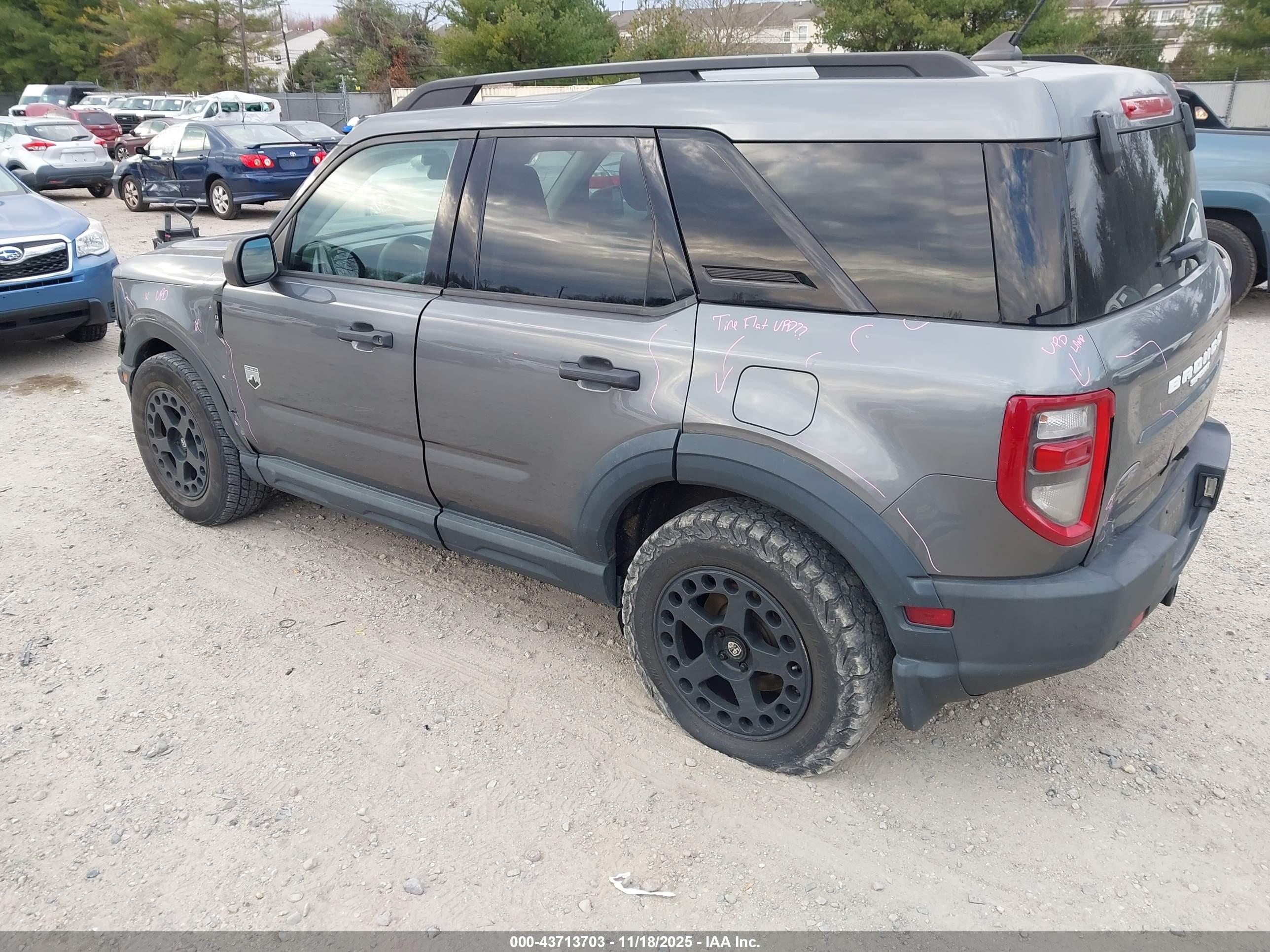 FORD BRONCO image 3