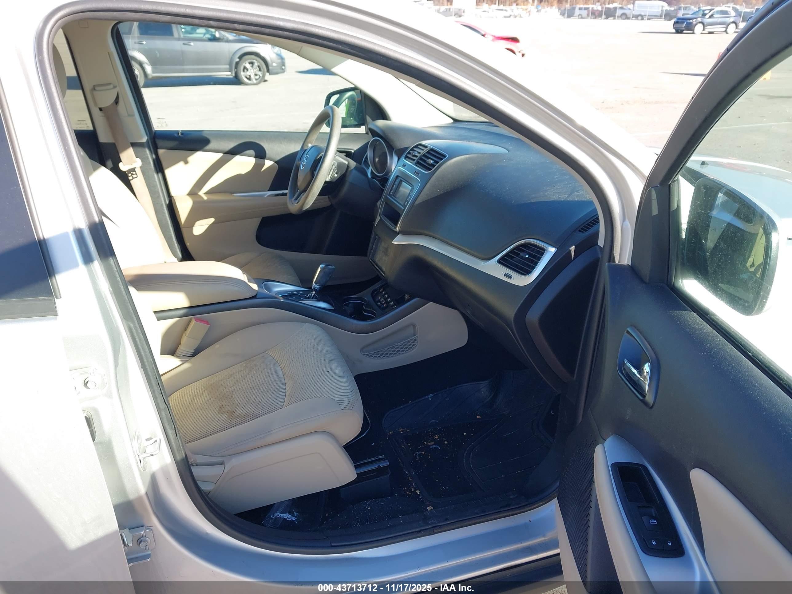 DODGE JOURNEY image 5