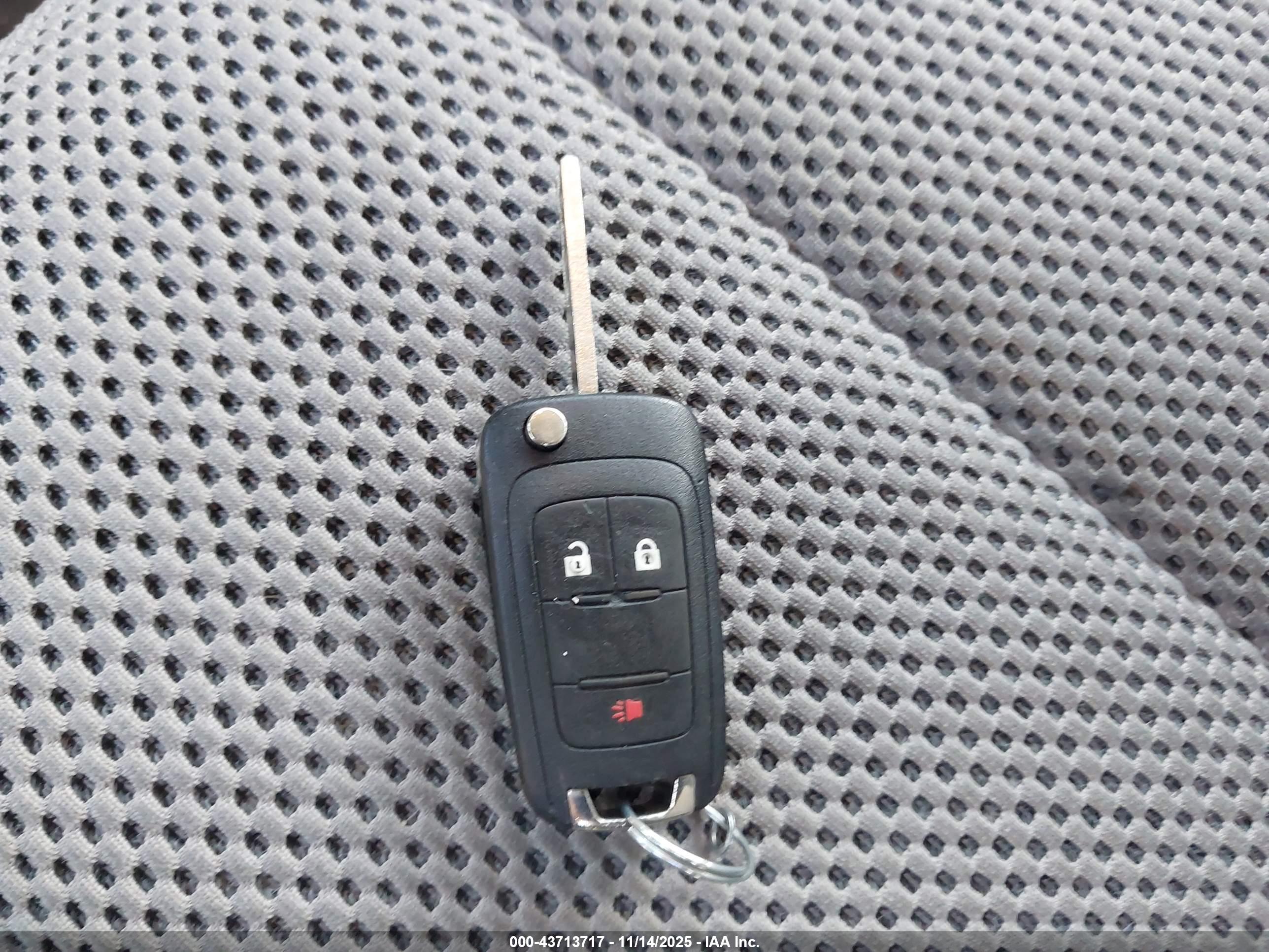 CHEVROLET EQUINOX image 11