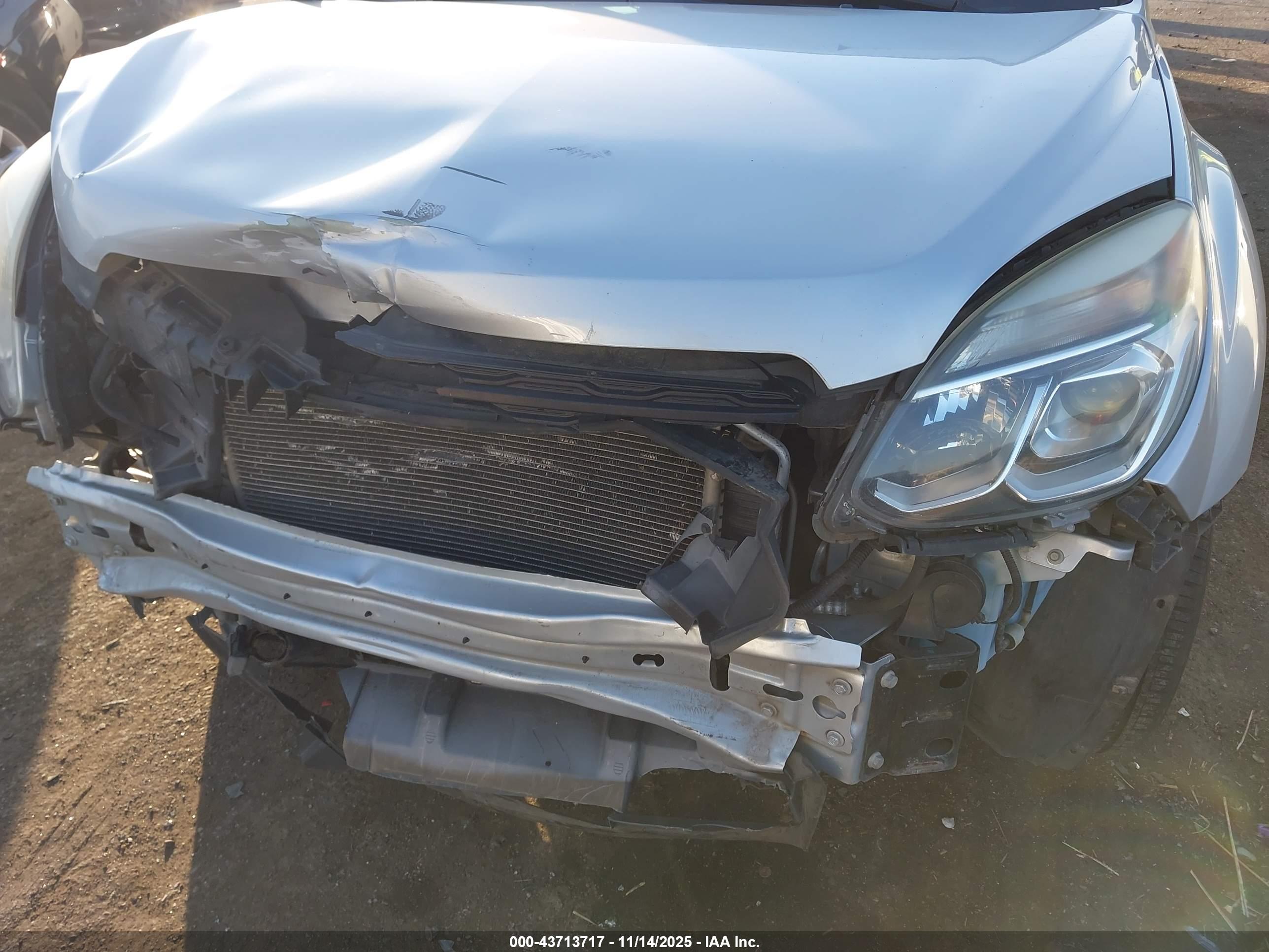 CHEVROLET EQUINOX image 6