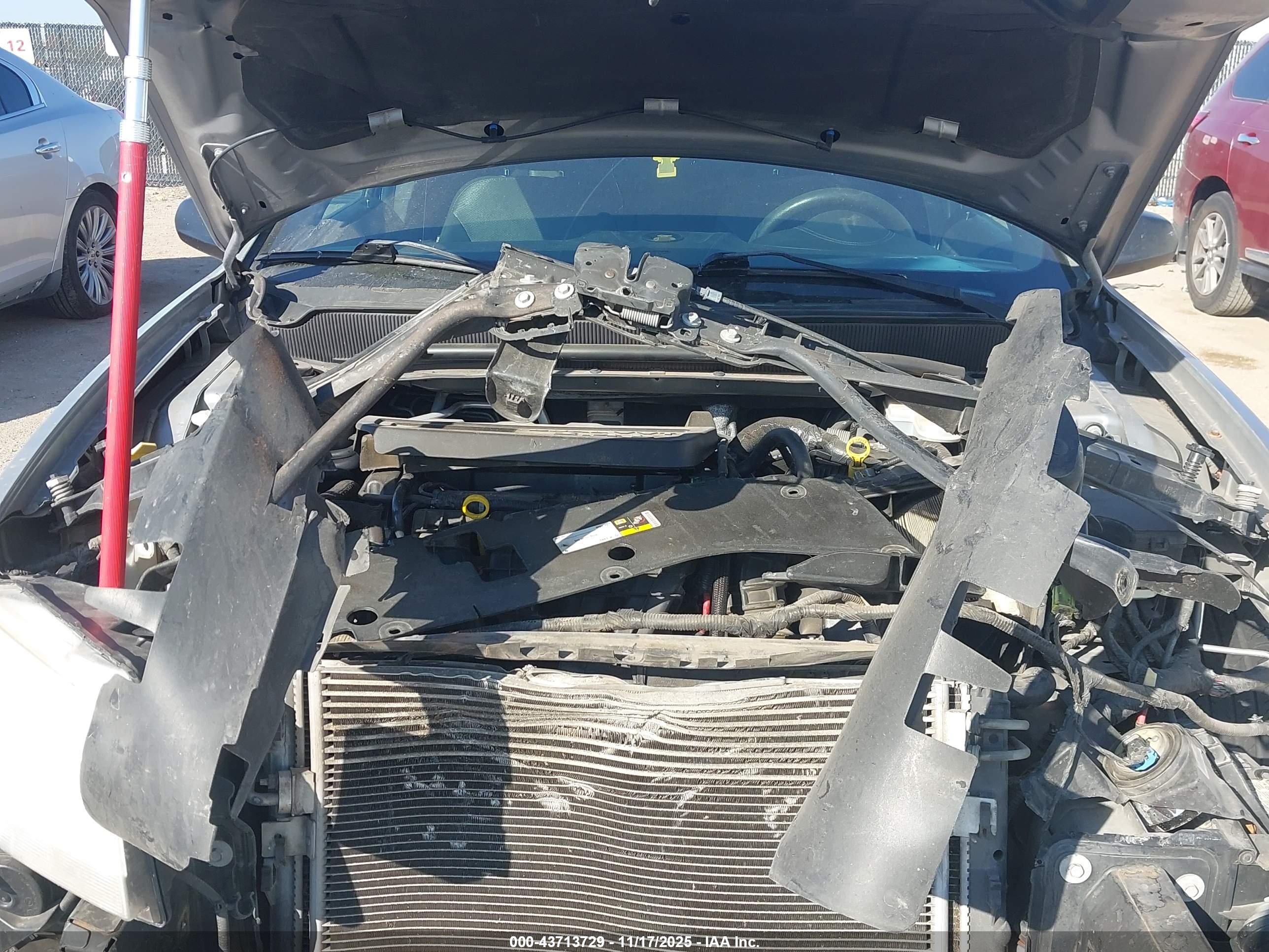 DODGE AVENGER image 10