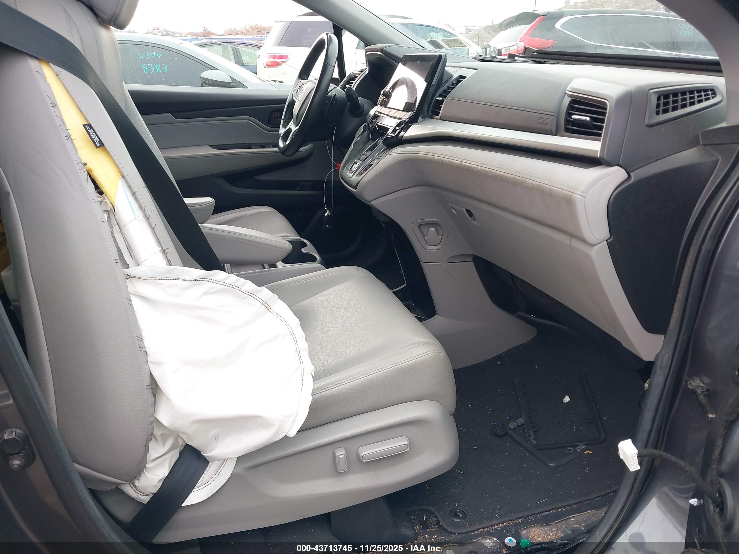 HONDA ODYSSEY image 5