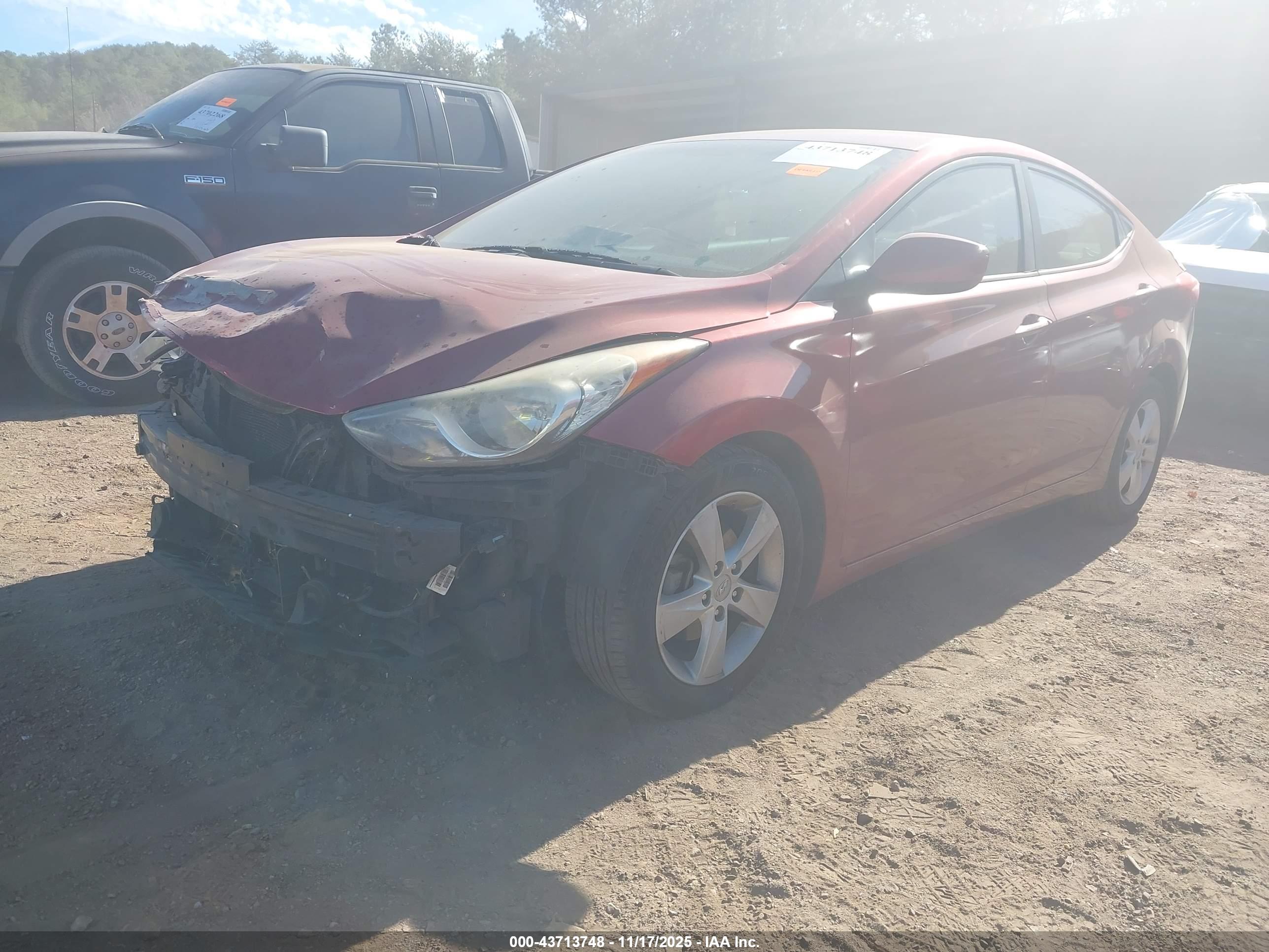 HYUNDAI ELANTRA image 2