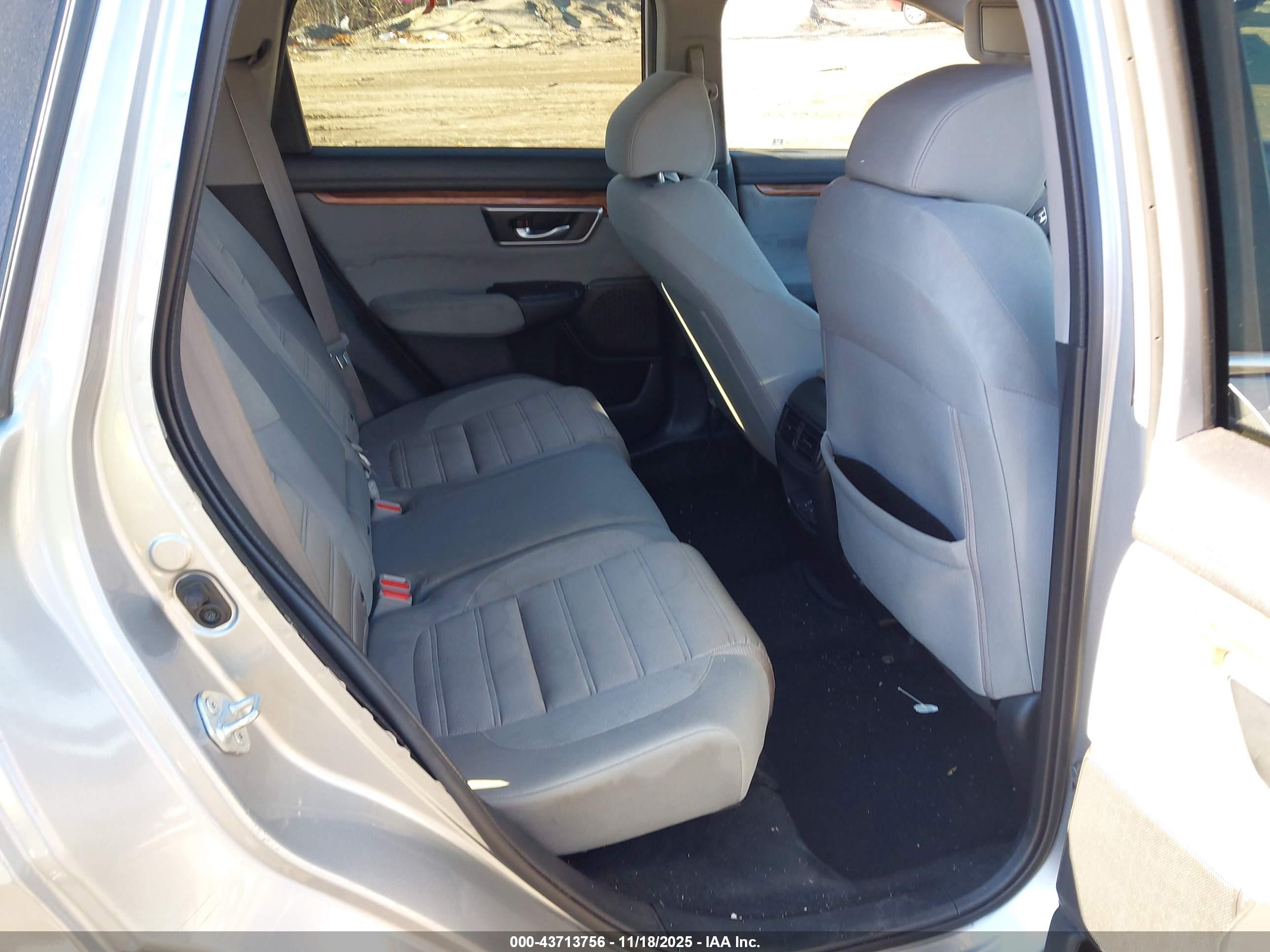 HONDA CR-V image 8