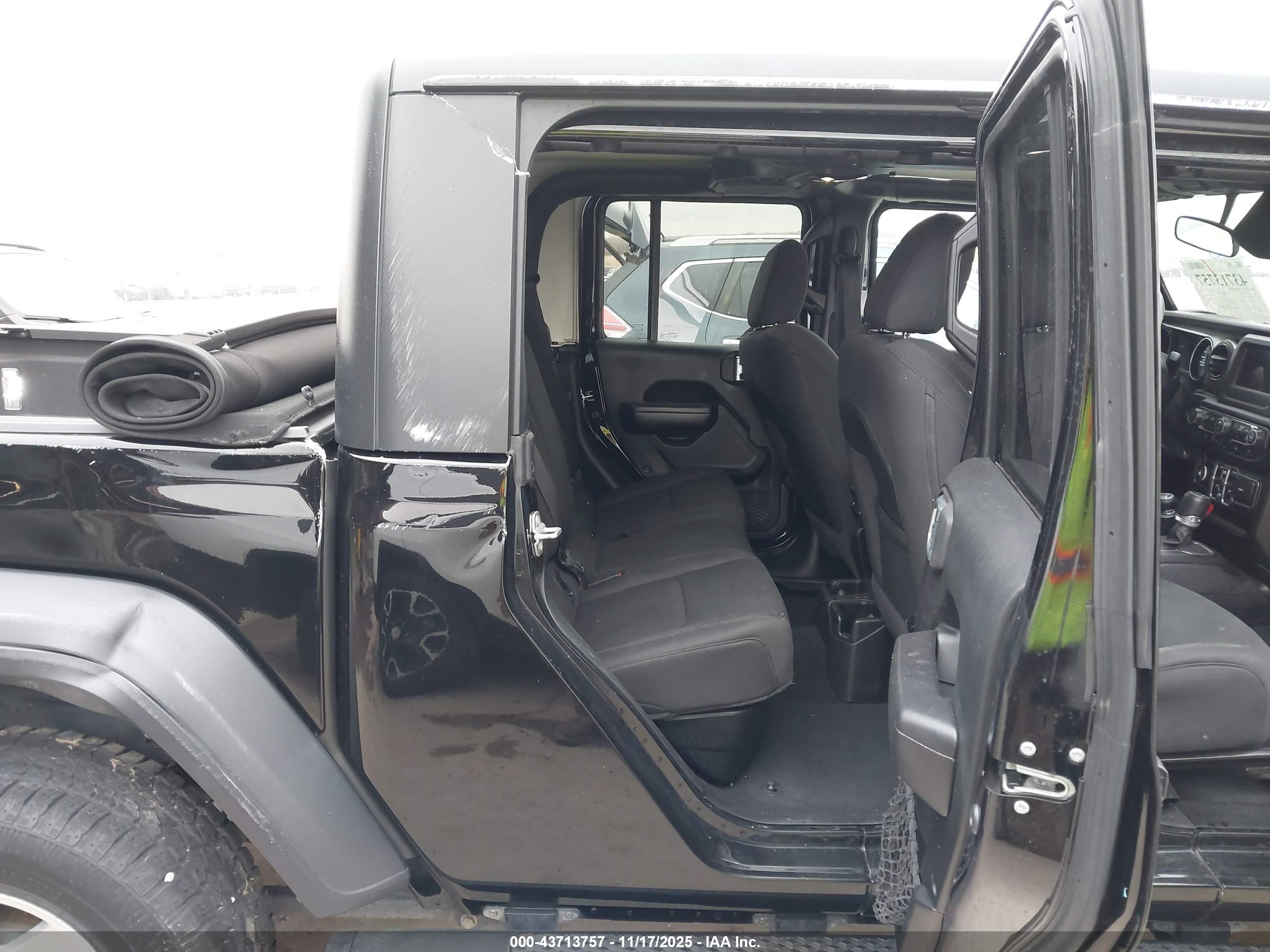 JEEP GLADIATOR image 8
