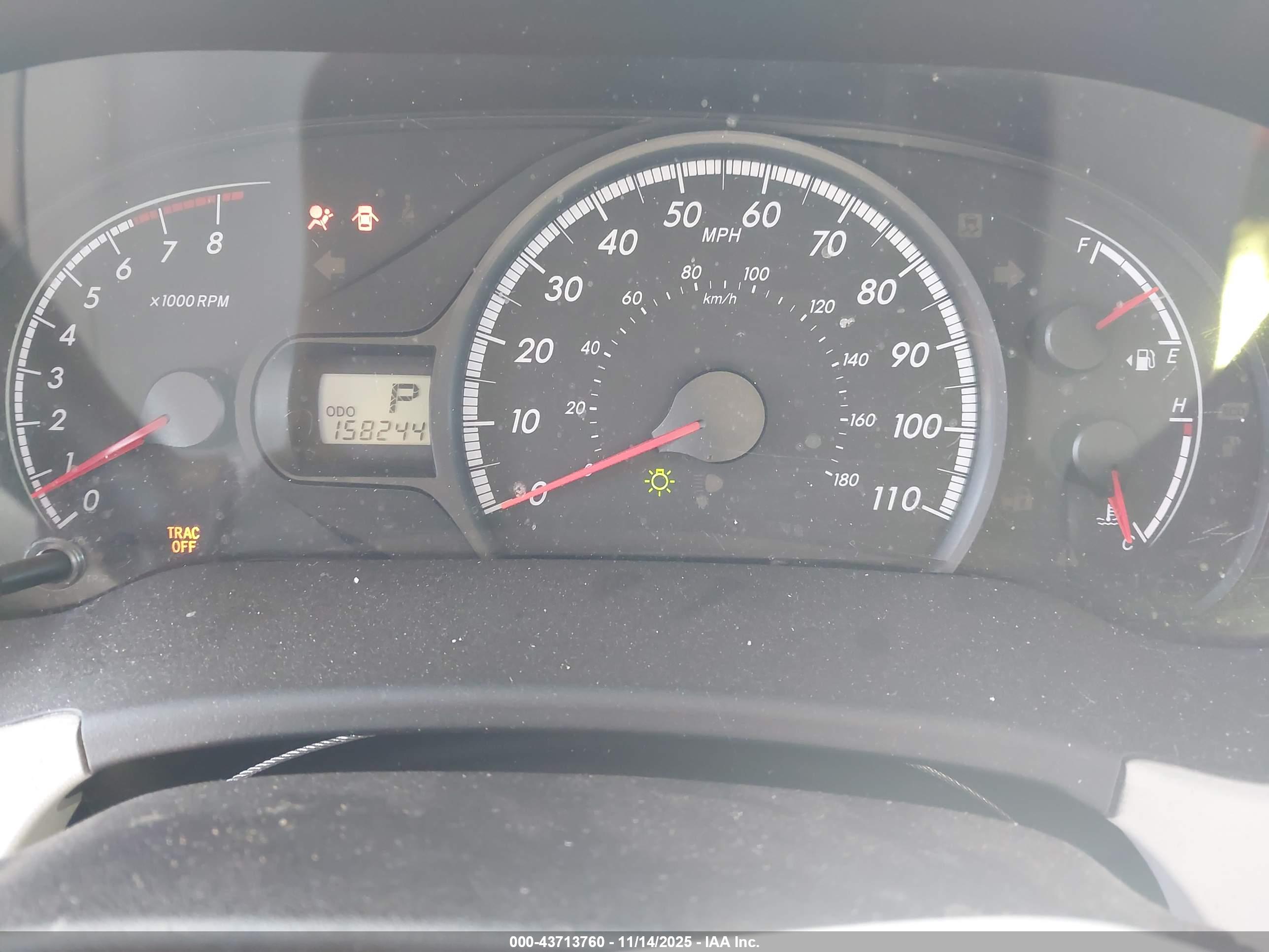 TOYOTA SIENNA image 7