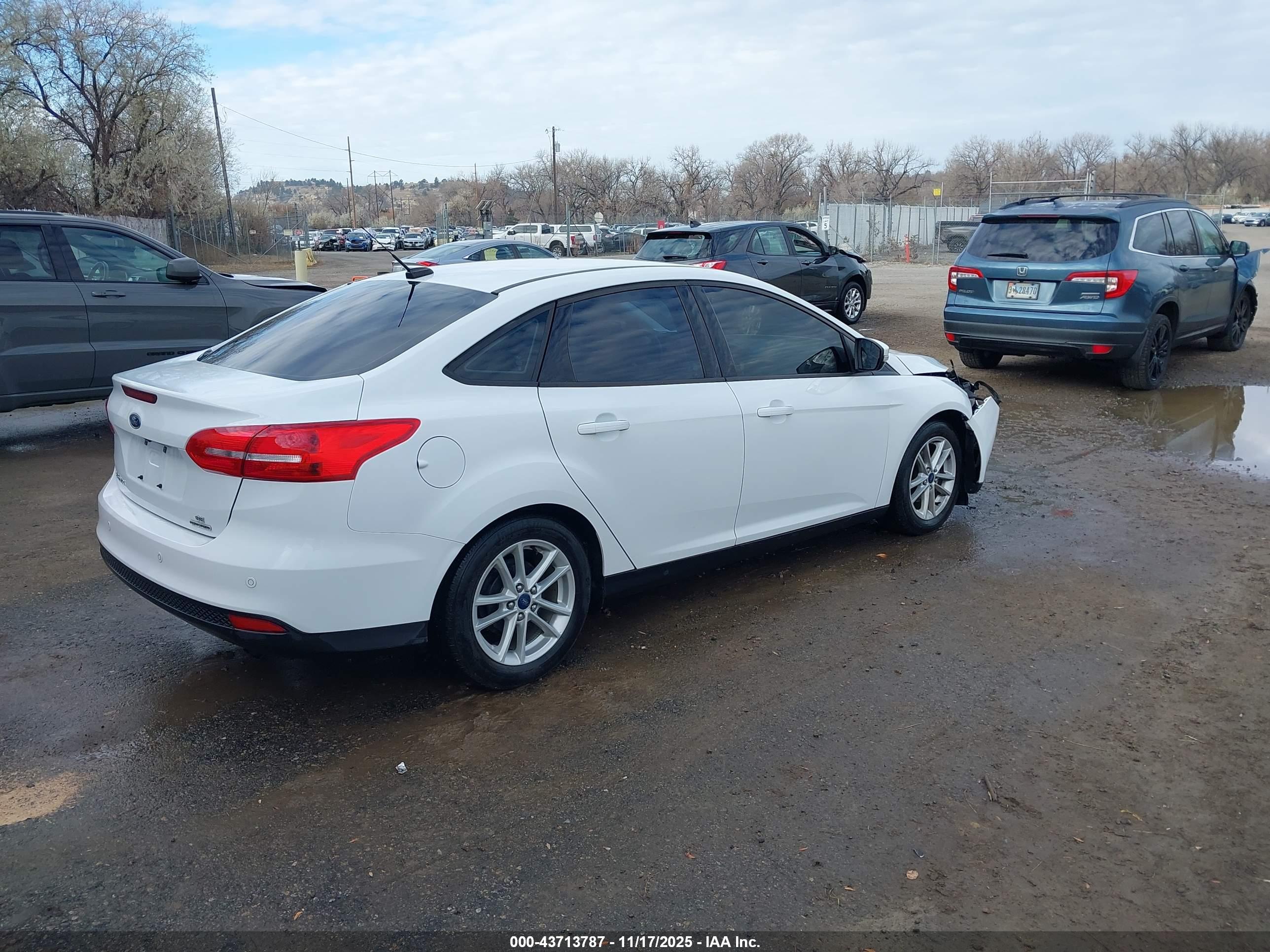FORD FOCUS image 4