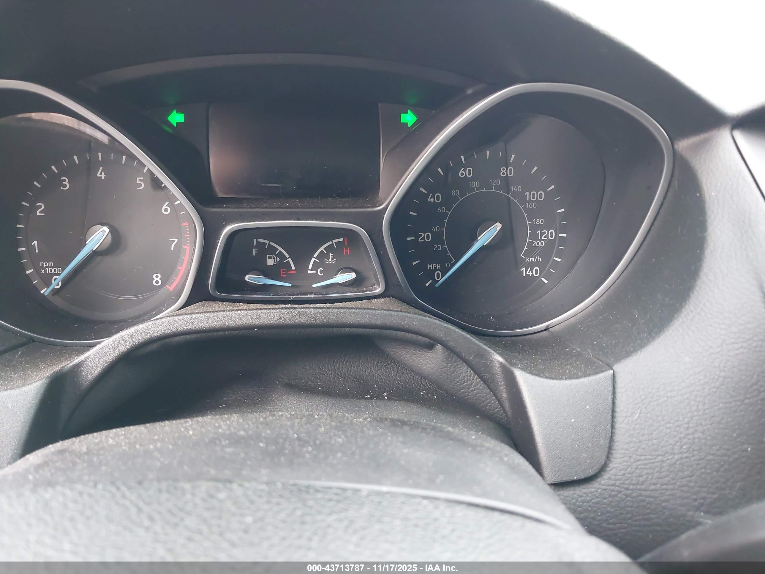 FORD FOCUS image 7