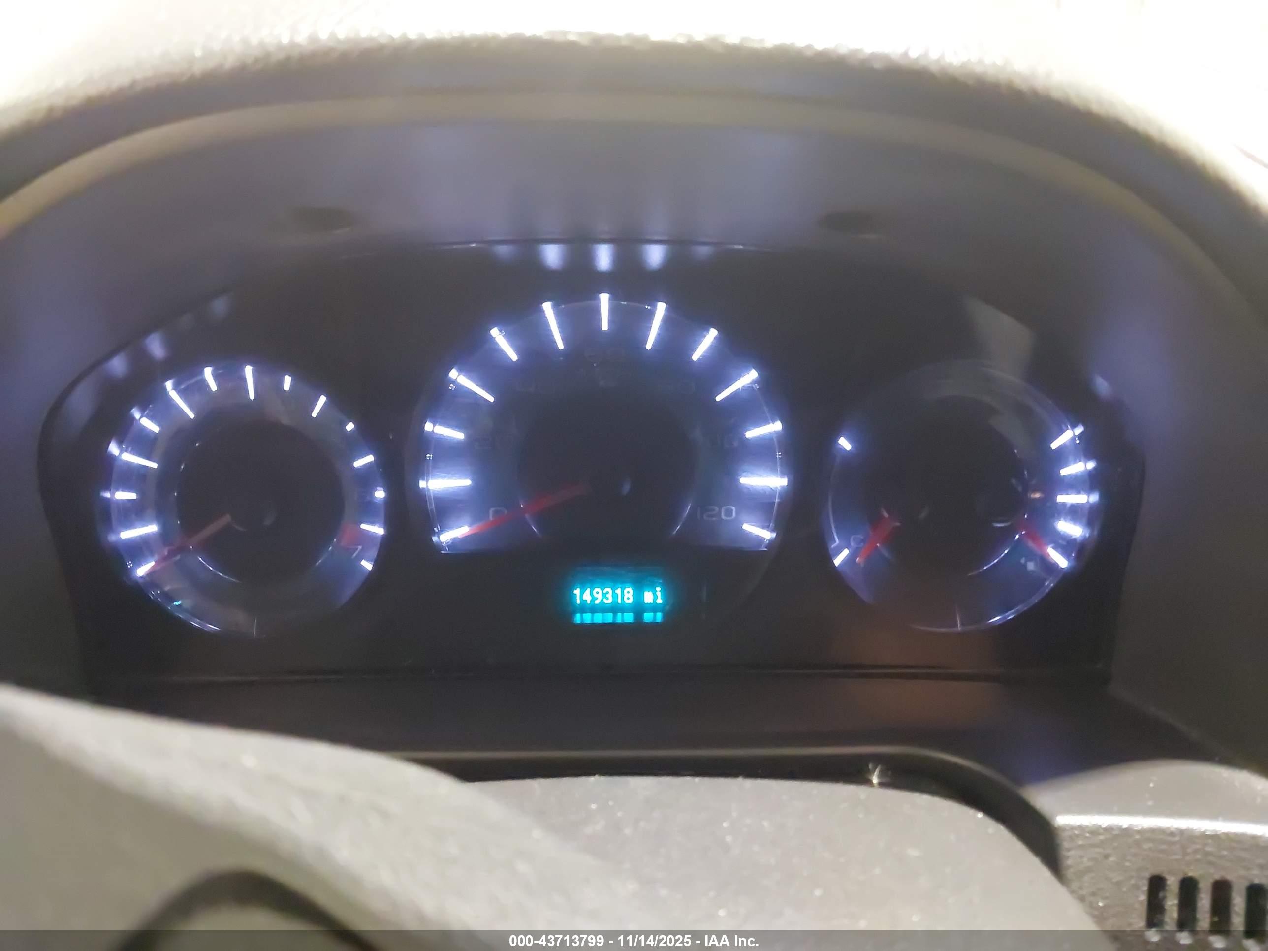FORD FUSION image 7