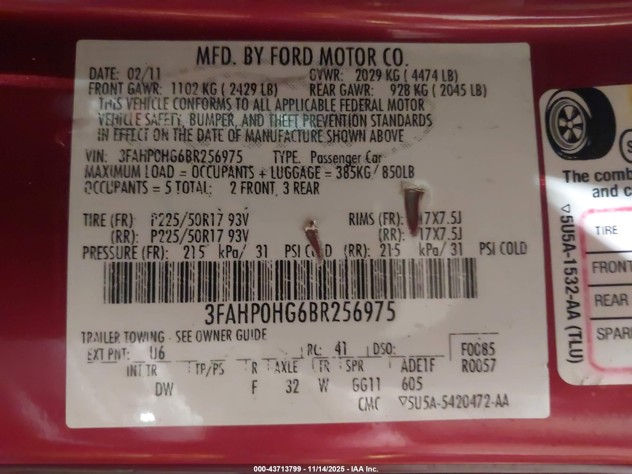 FORD FUSION image 9