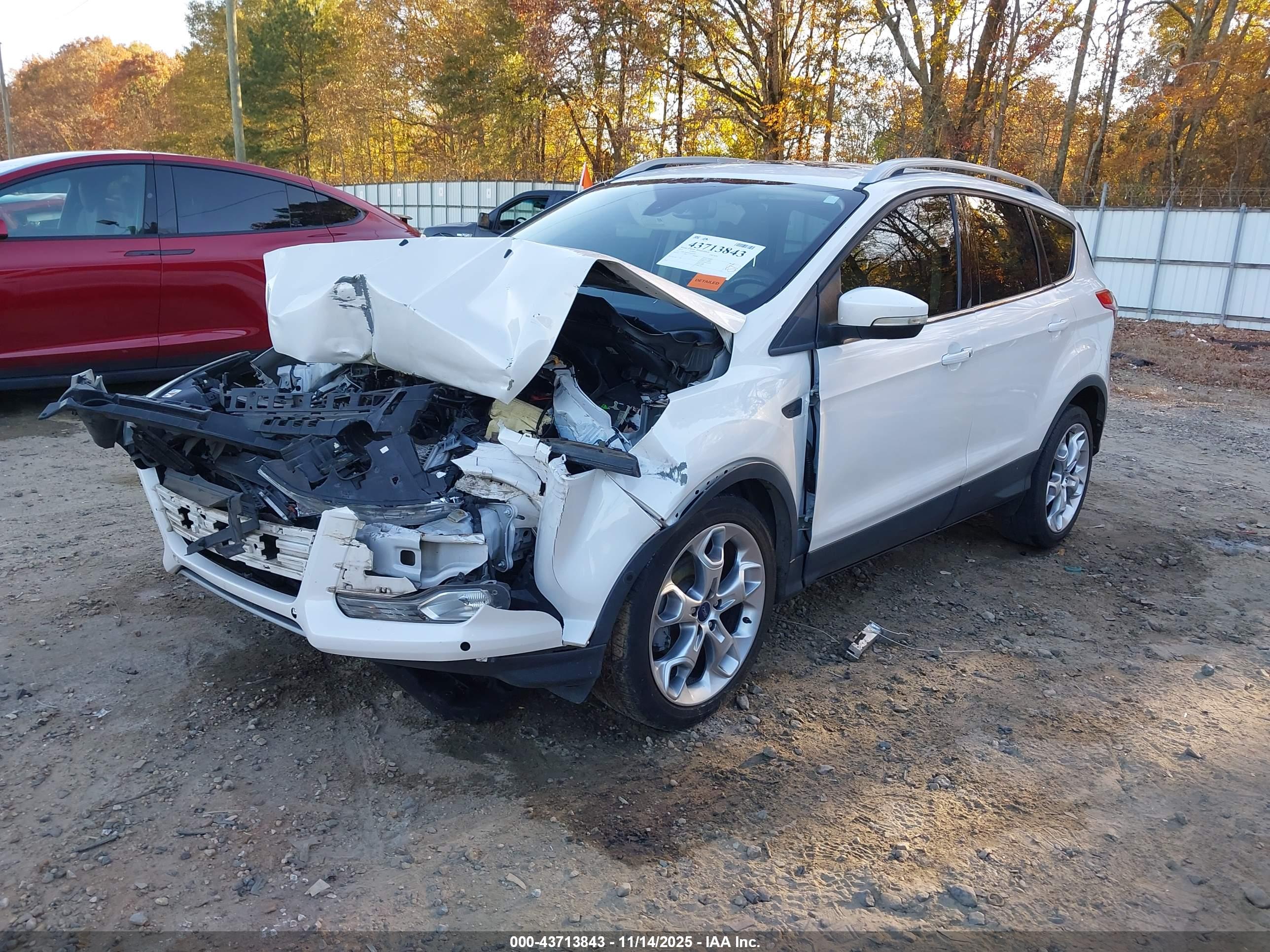 FORD ESCAPE image 2