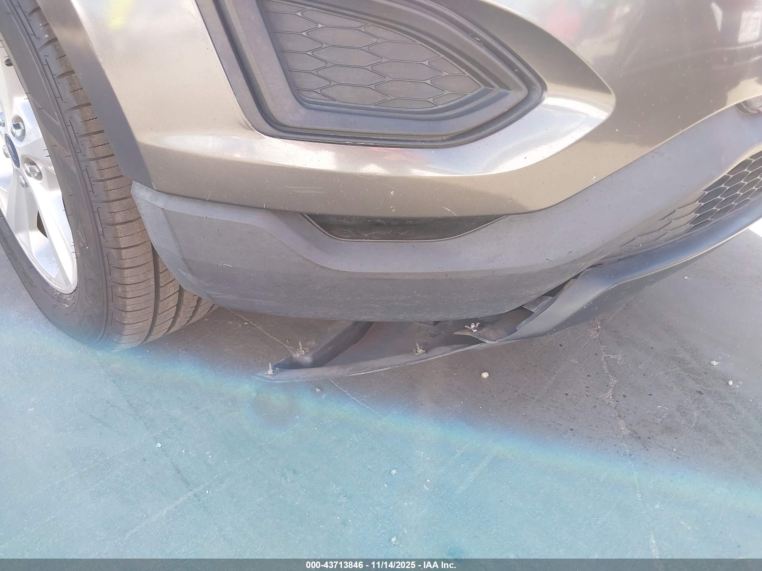 FORD EDGE image 6