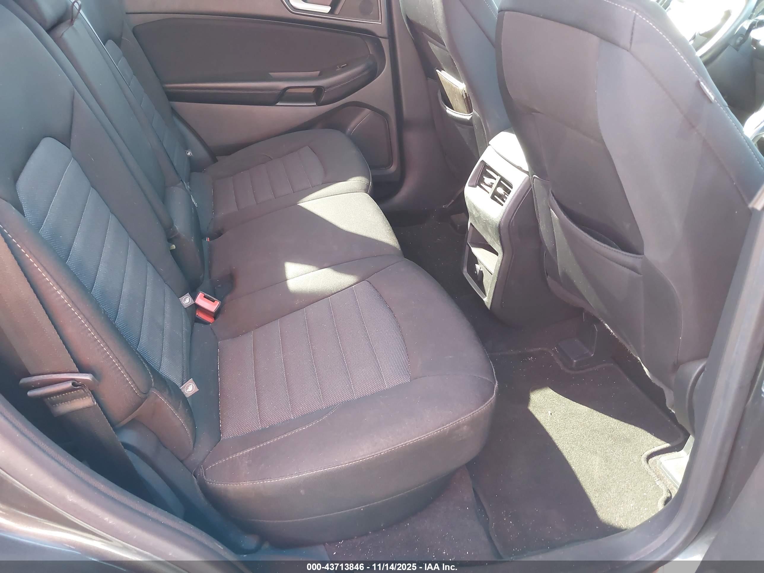 FORD EDGE image 8