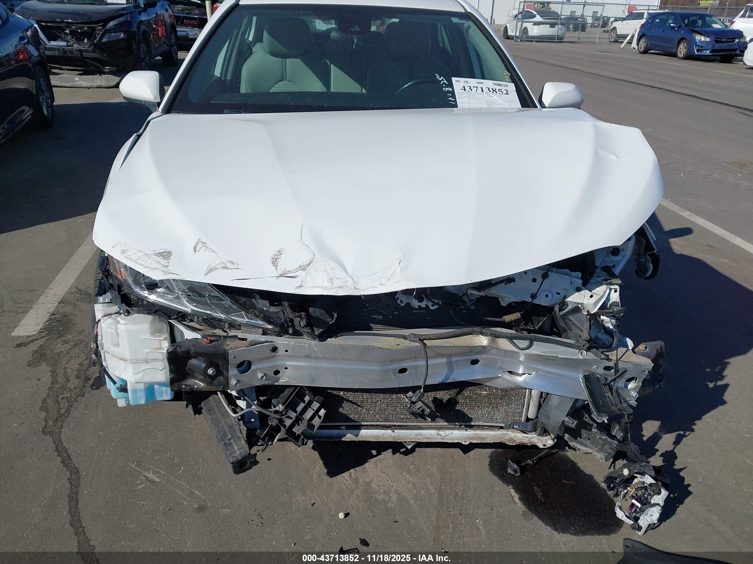 TOYOTA CAMRY image 6