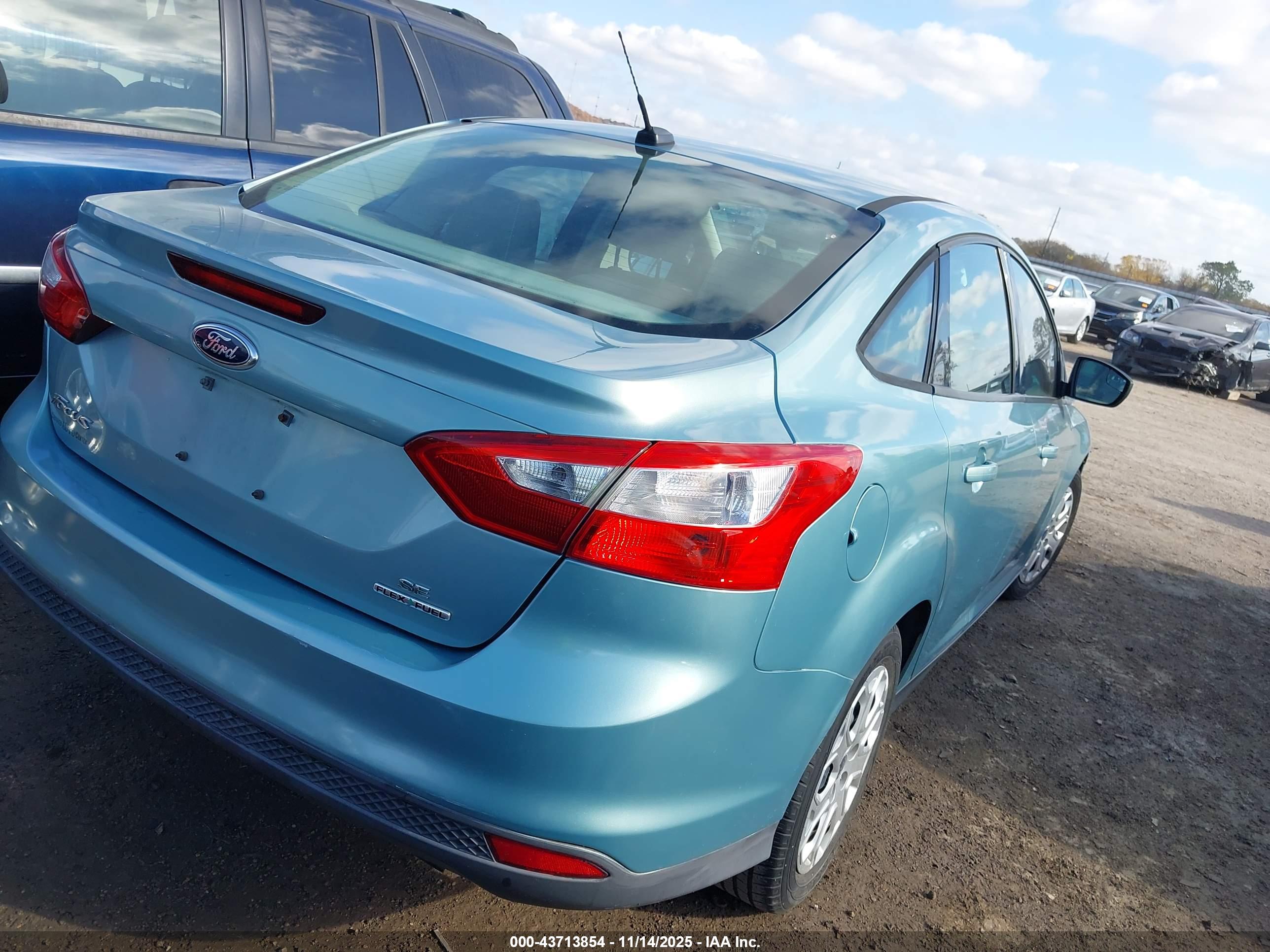 FORD FOCUS image 4