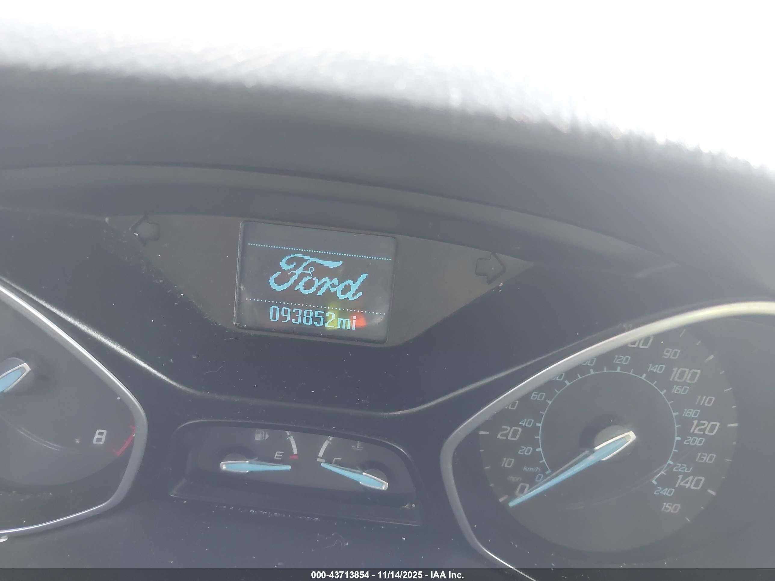 FORD FOCUS image 7