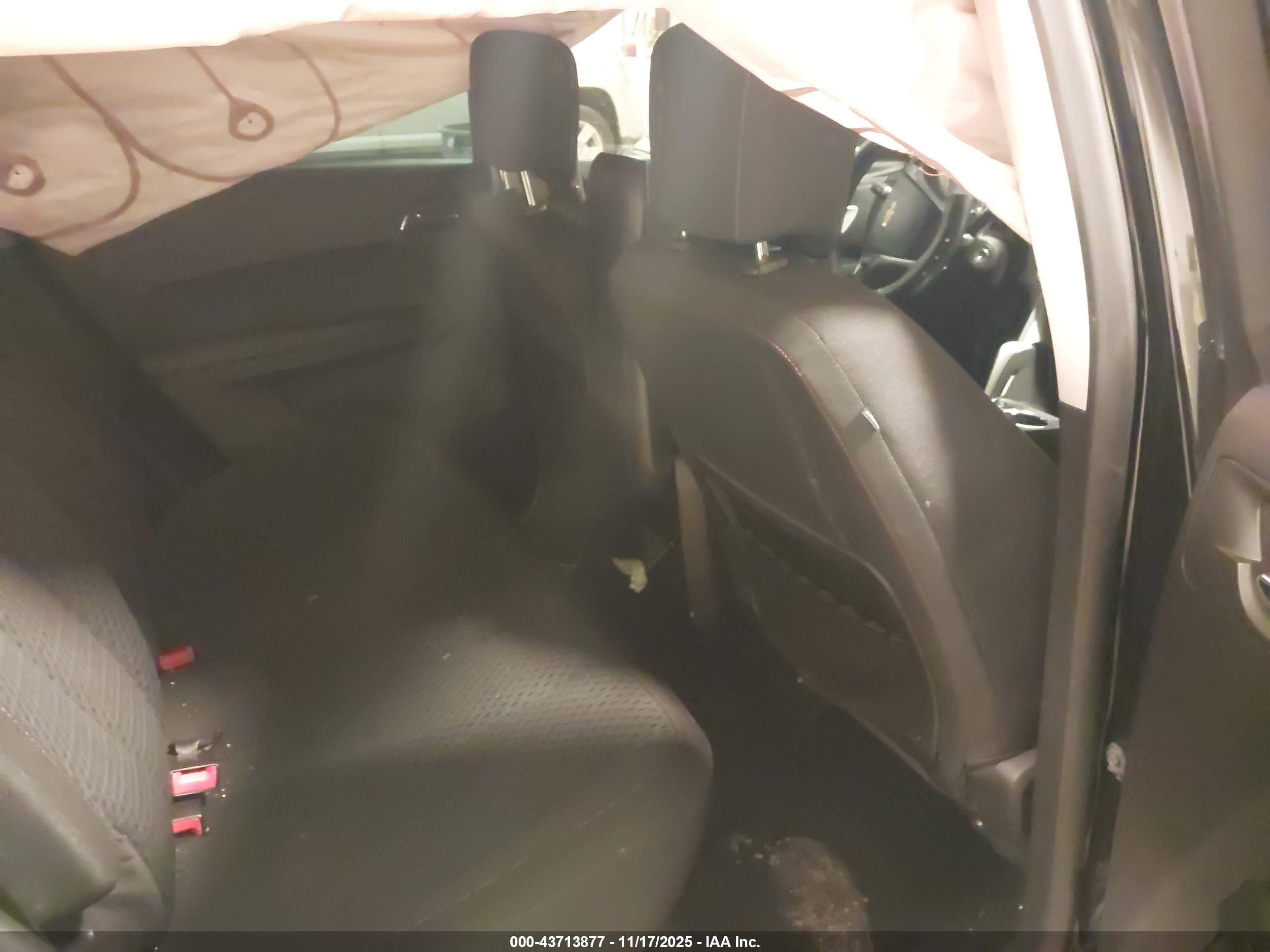 CHEVROLET EQUINOX image 8