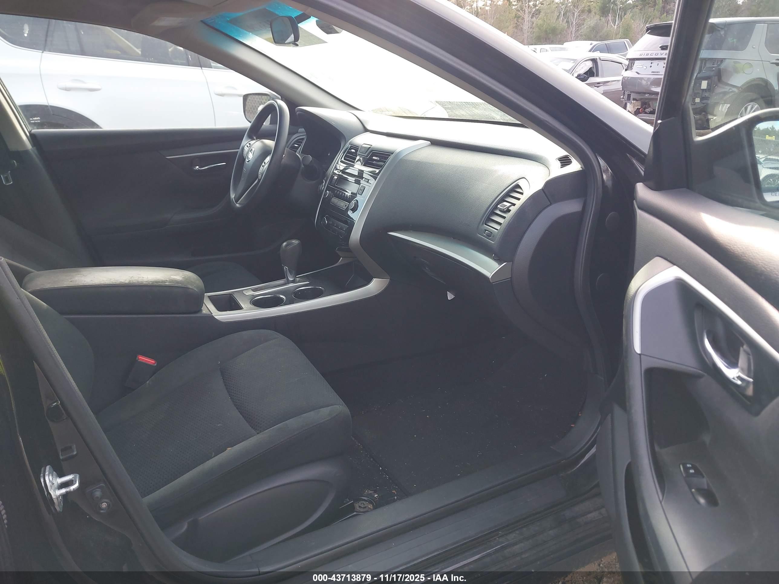 NISSAN ALTIMA image 5