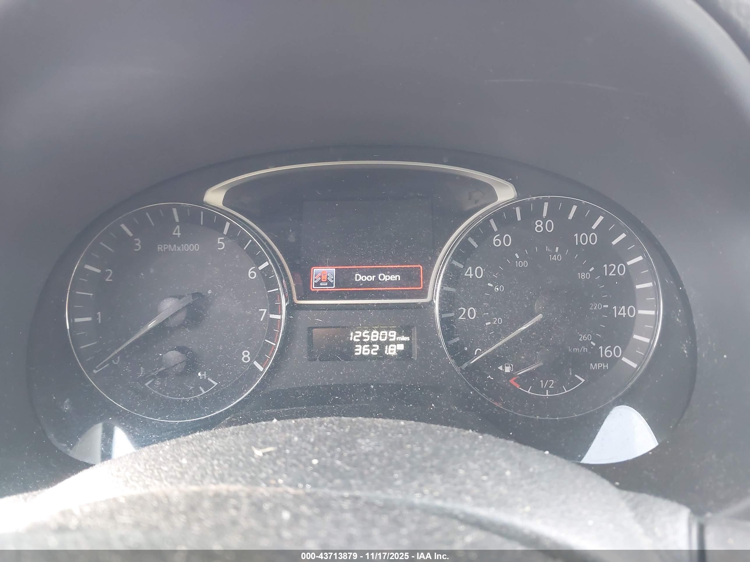 NISSAN ALTIMA image 7