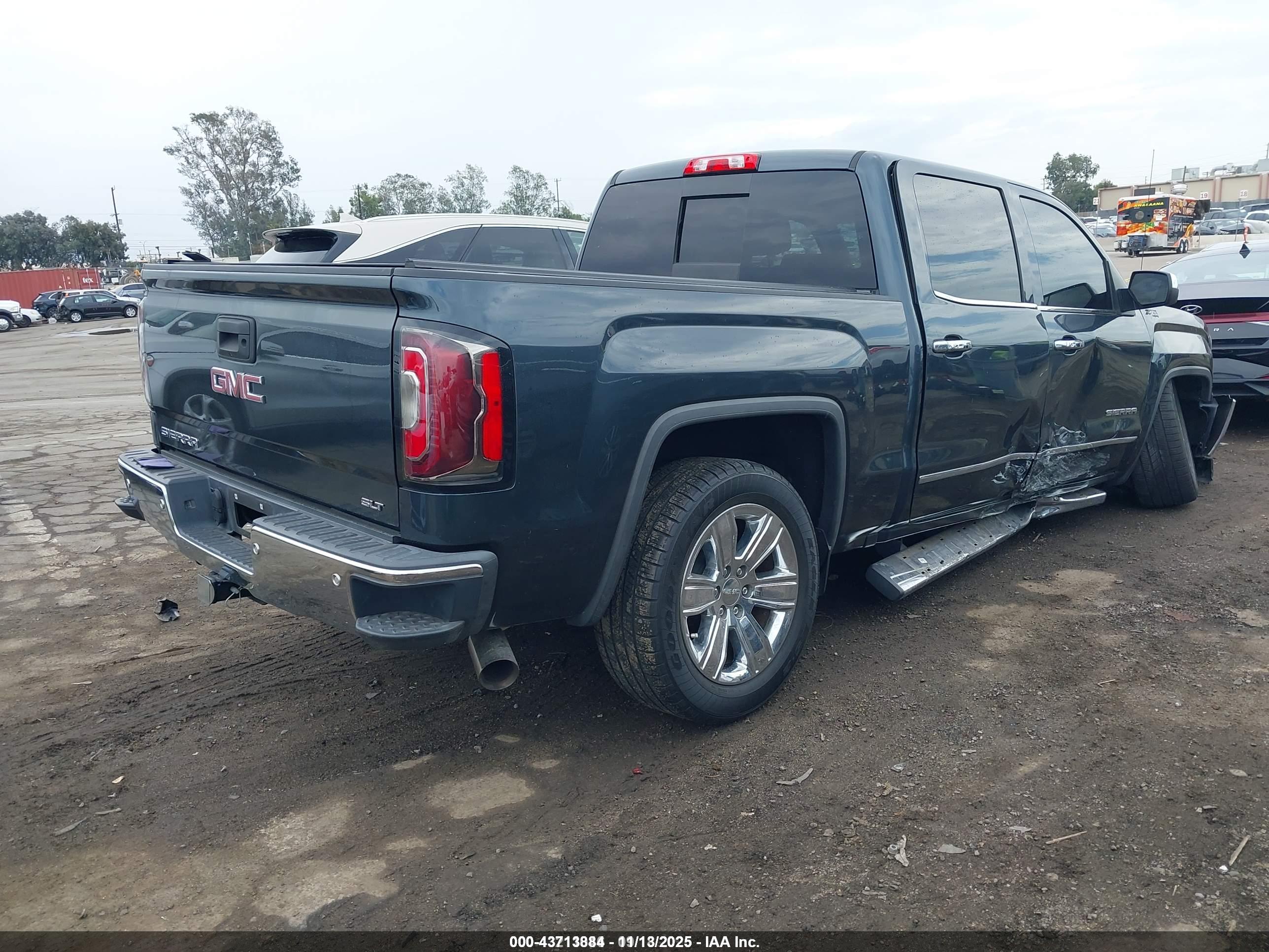GMC SIERRA image 4