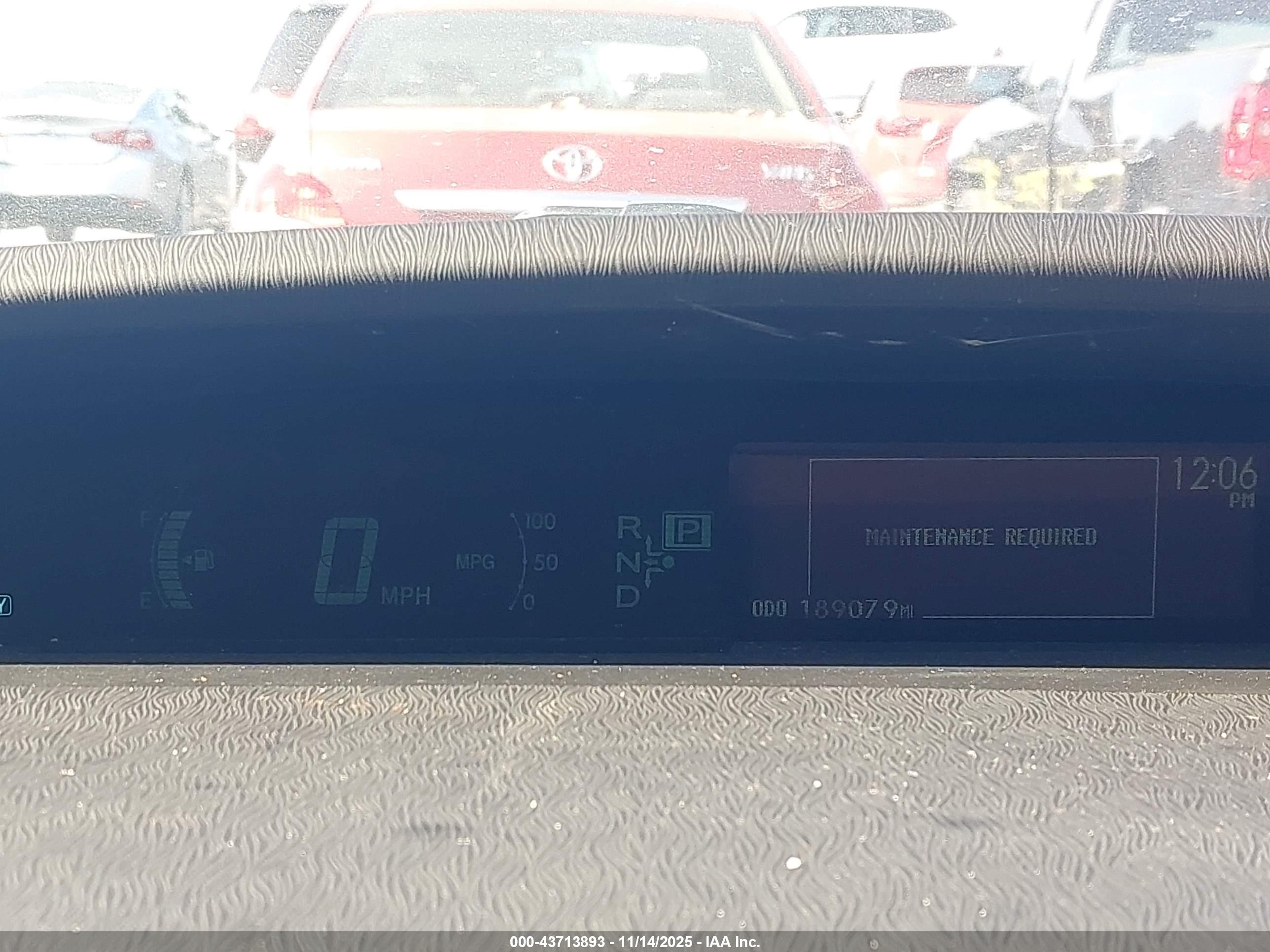TOYOTA PRIUS image 7