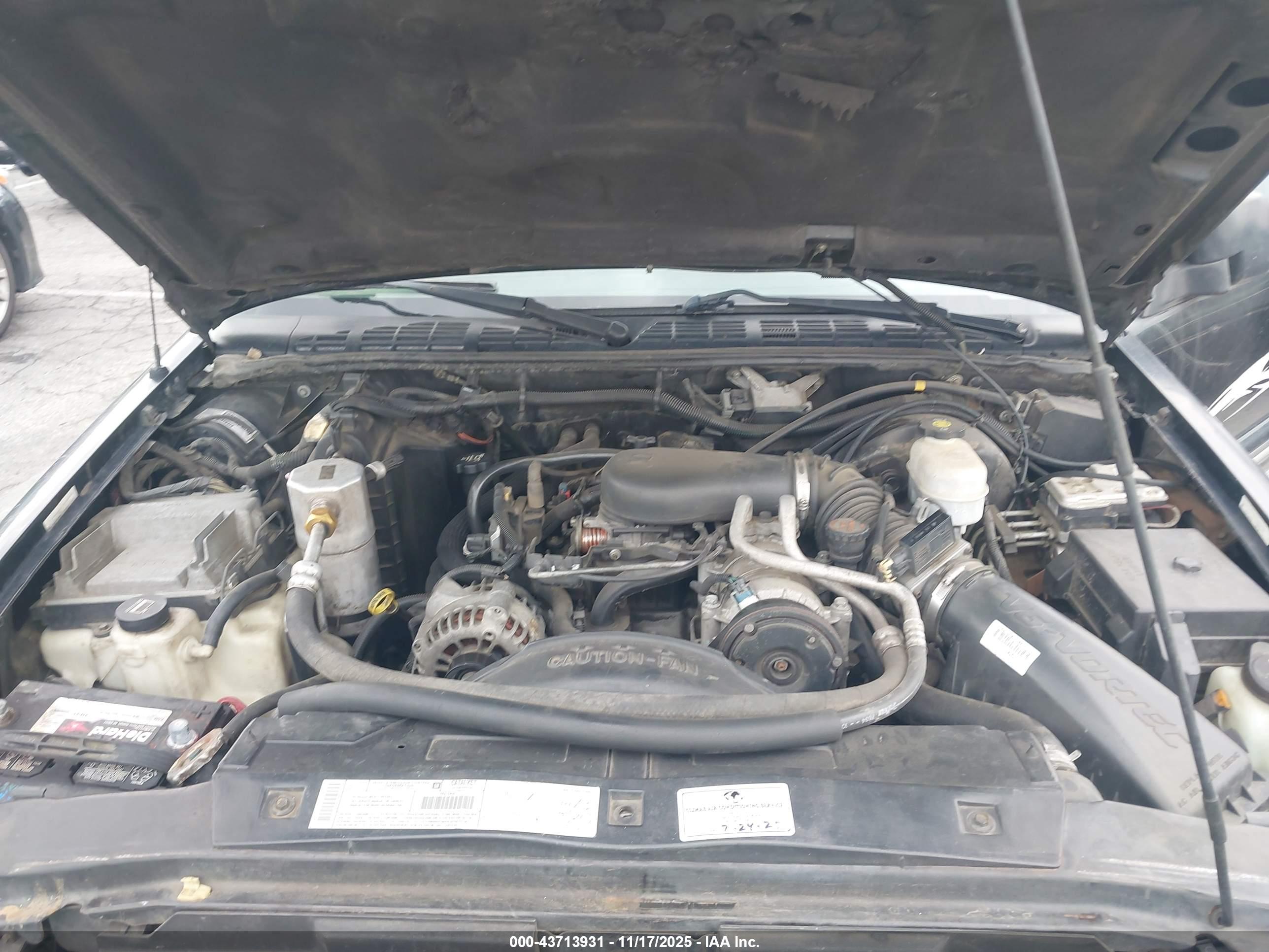 CHEVROLET S-10 image 10