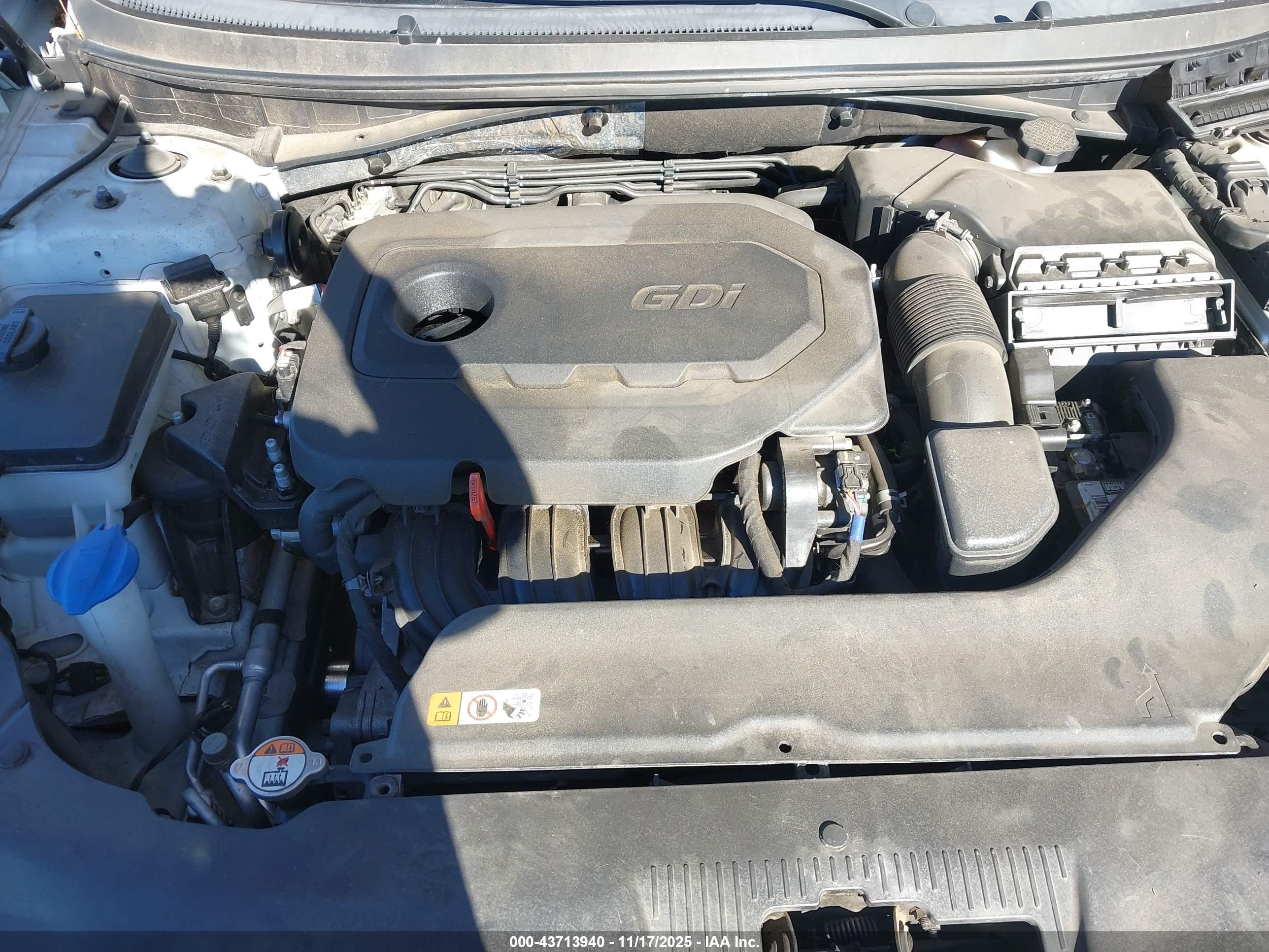 HYUNDAI SONATA image 10
