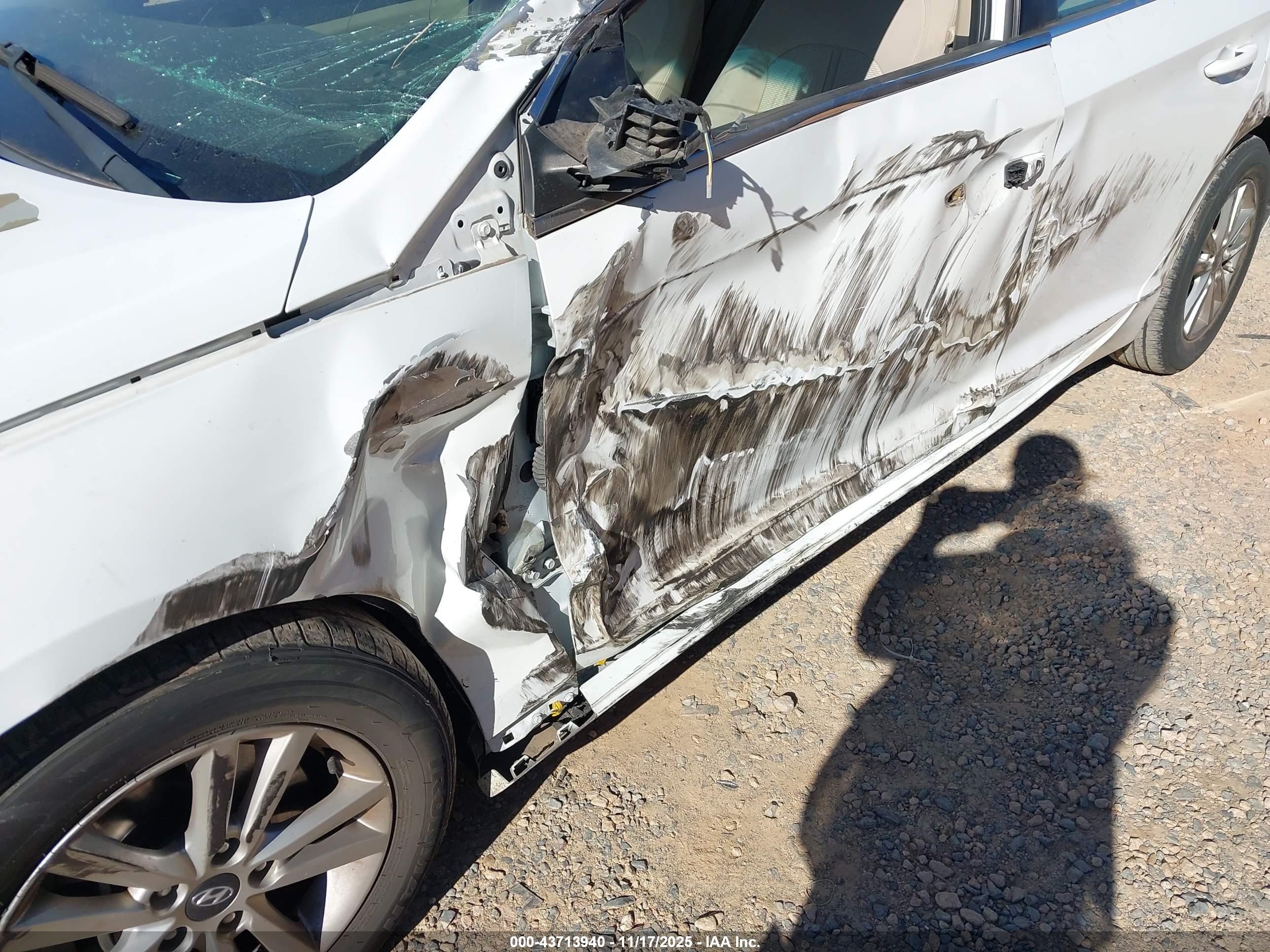 HYUNDAI SONATA image 6
