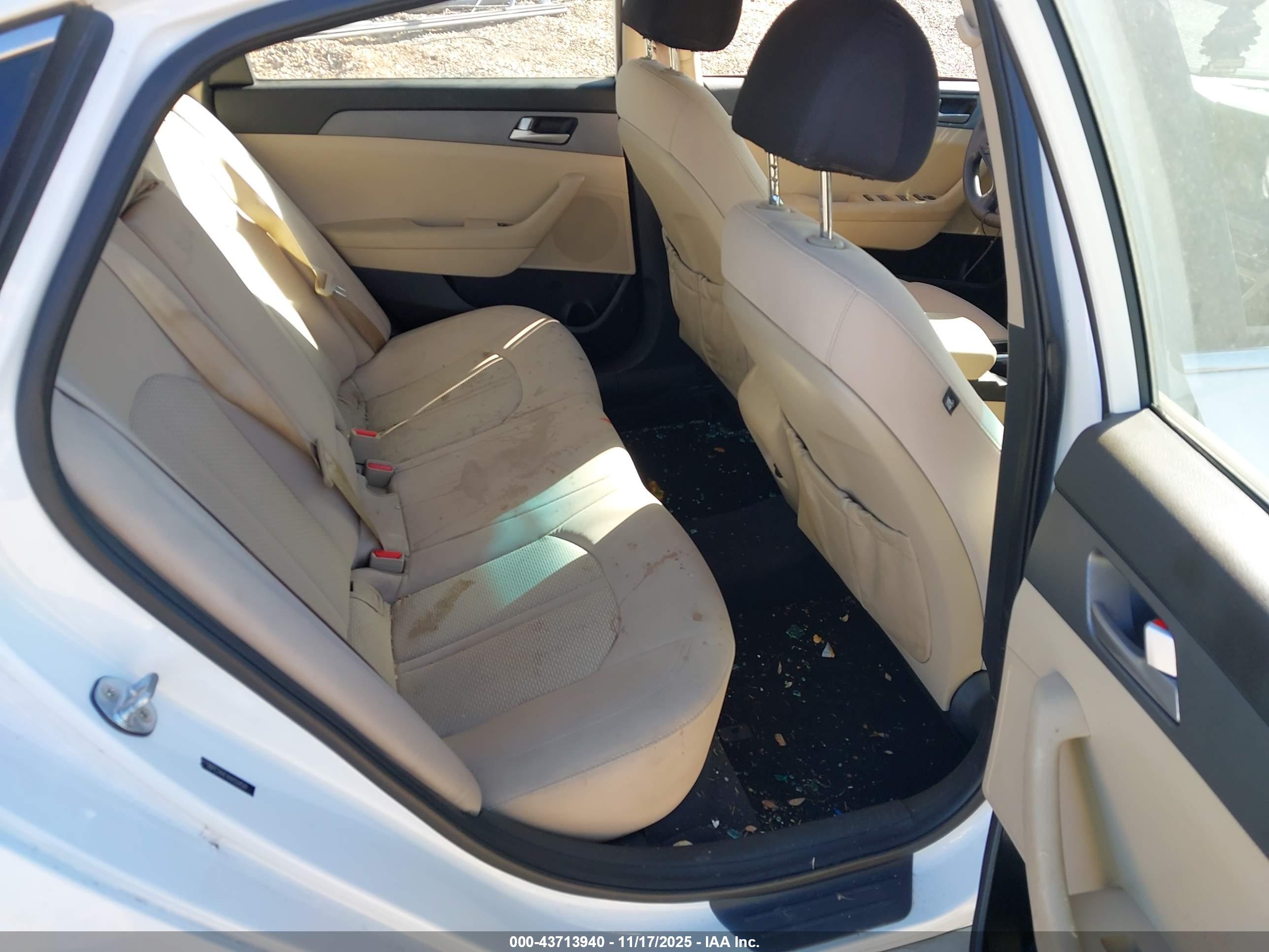 HYUNDAI SONATA image 8