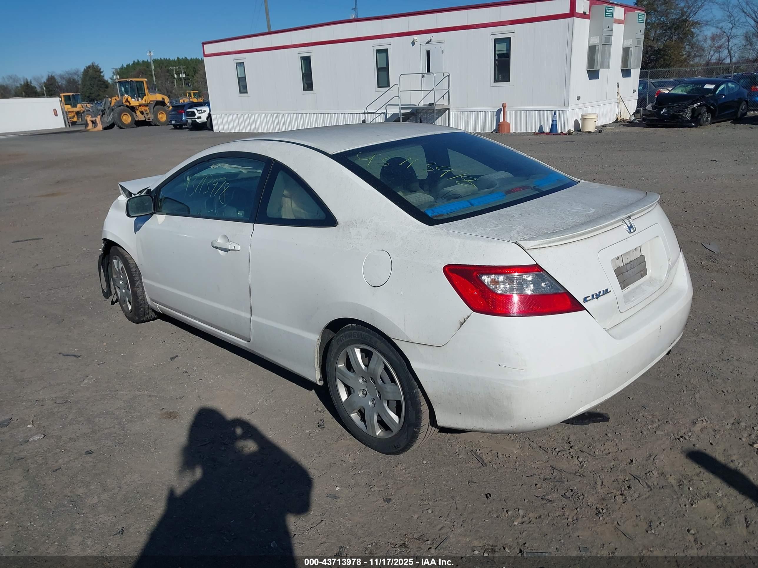 HONDA CIVIC image 3