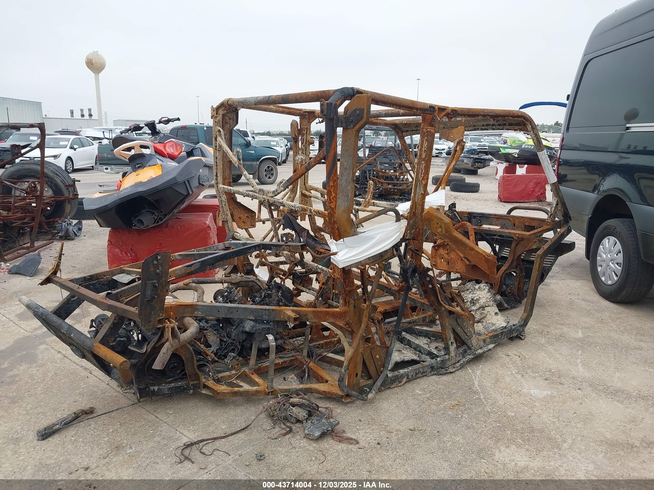 CAN-AM DEFENDER image 4