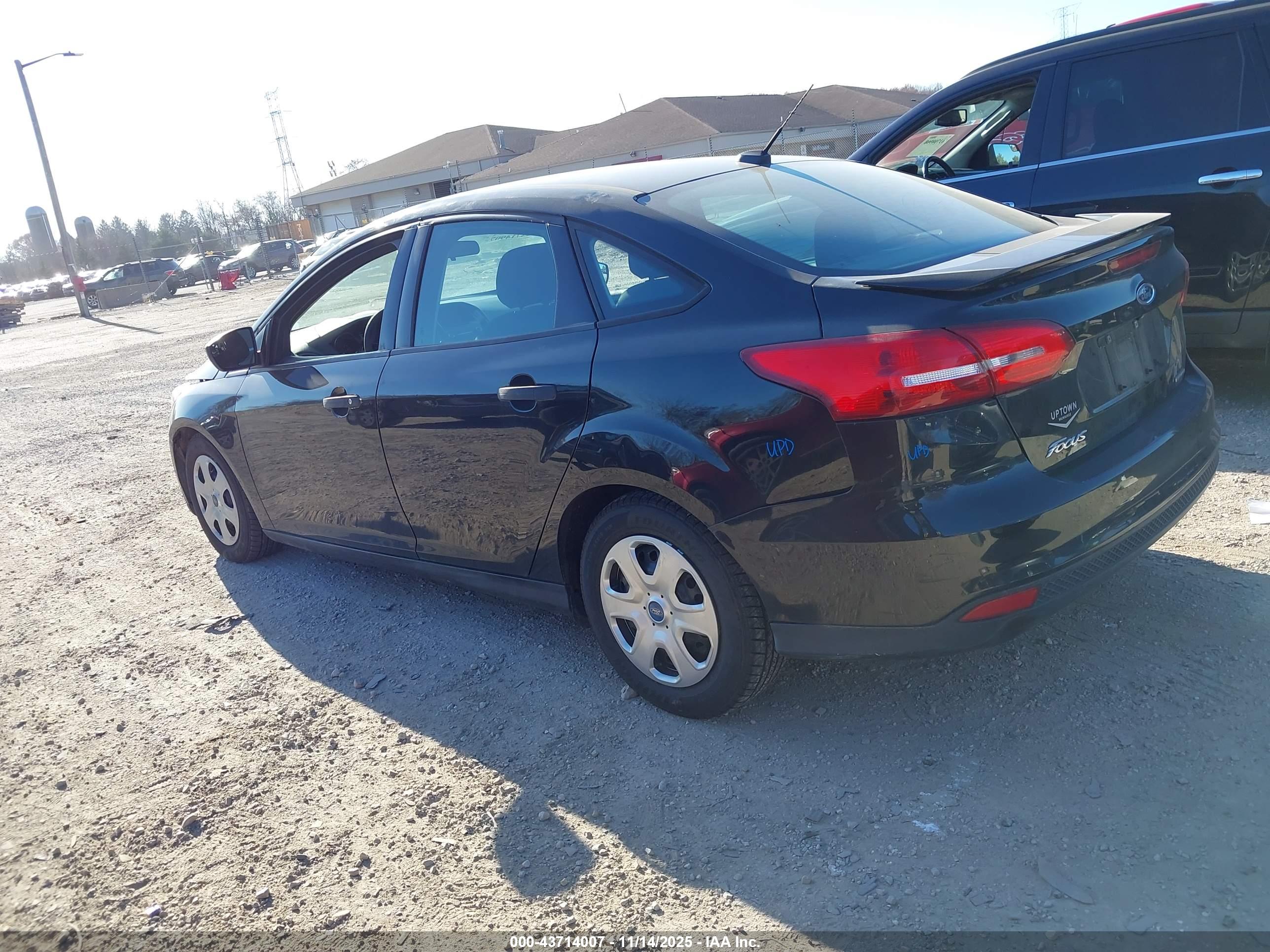FORD FOCUS image 3