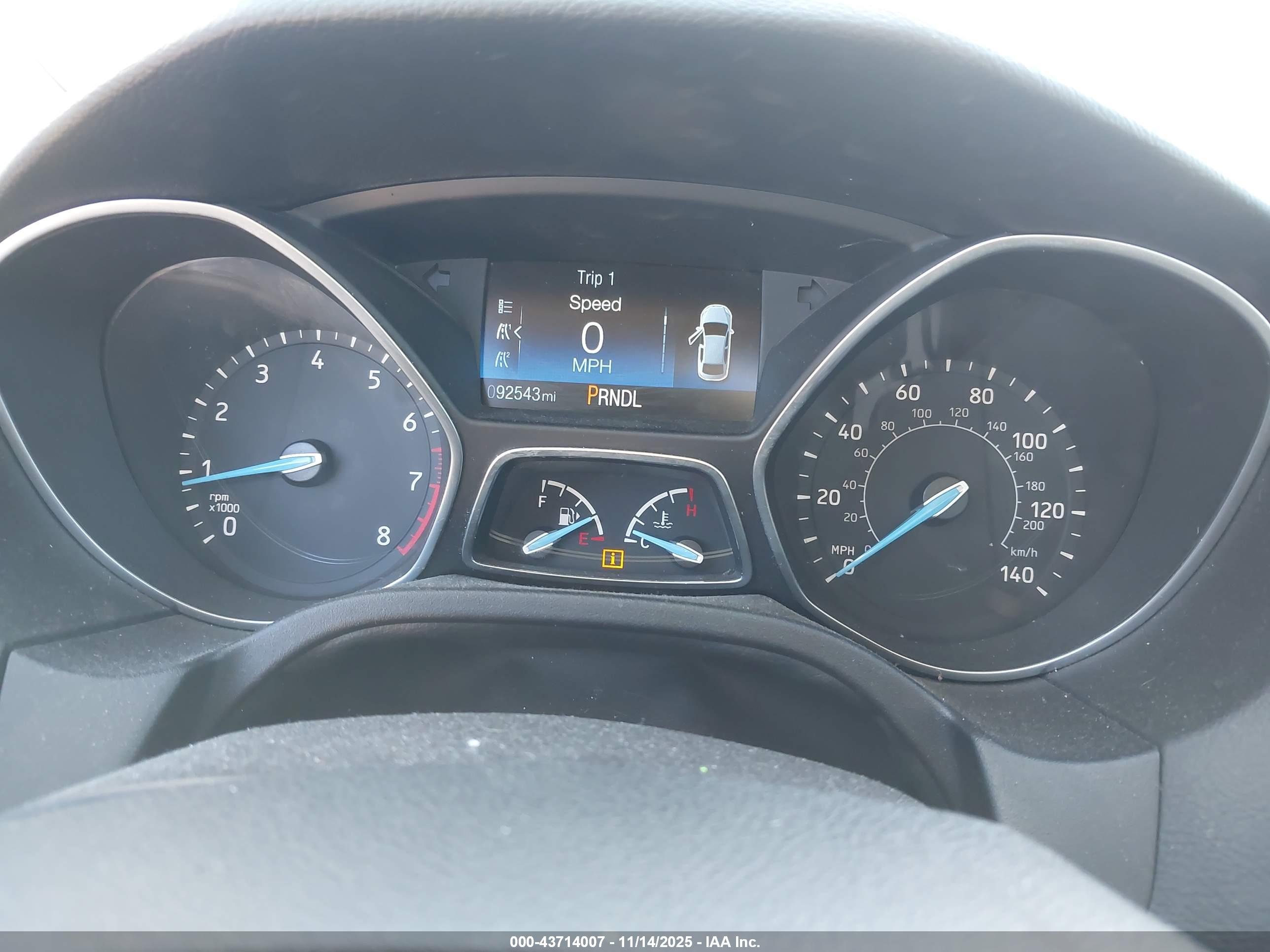 FORD FOCUS image 7